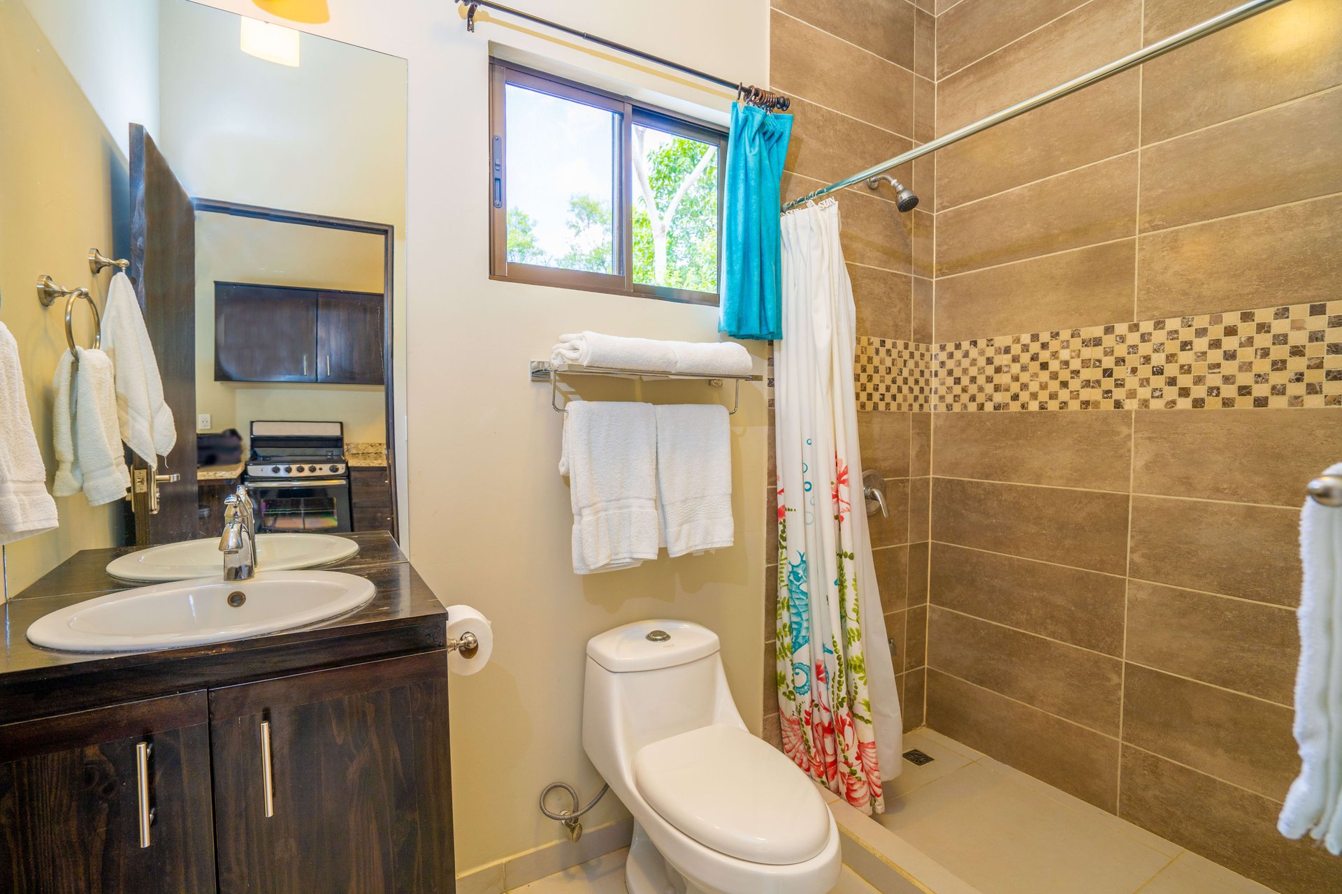  Affordable & Charming 1 bedroom Villa with Pool in gated community, immersed in the rainforest close to Quepos  