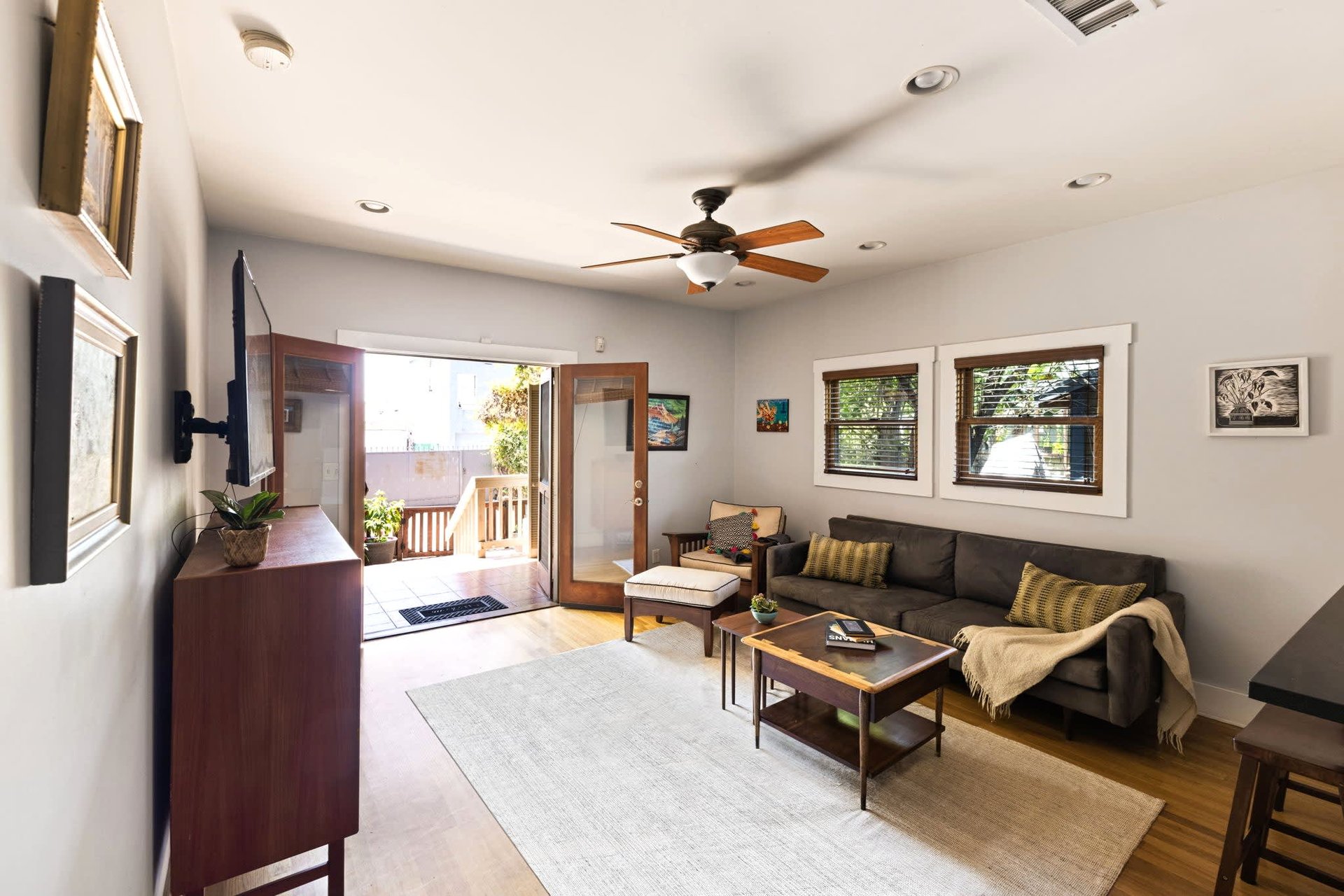 Wonderful Historic Craftsman Home in Jefferson Park