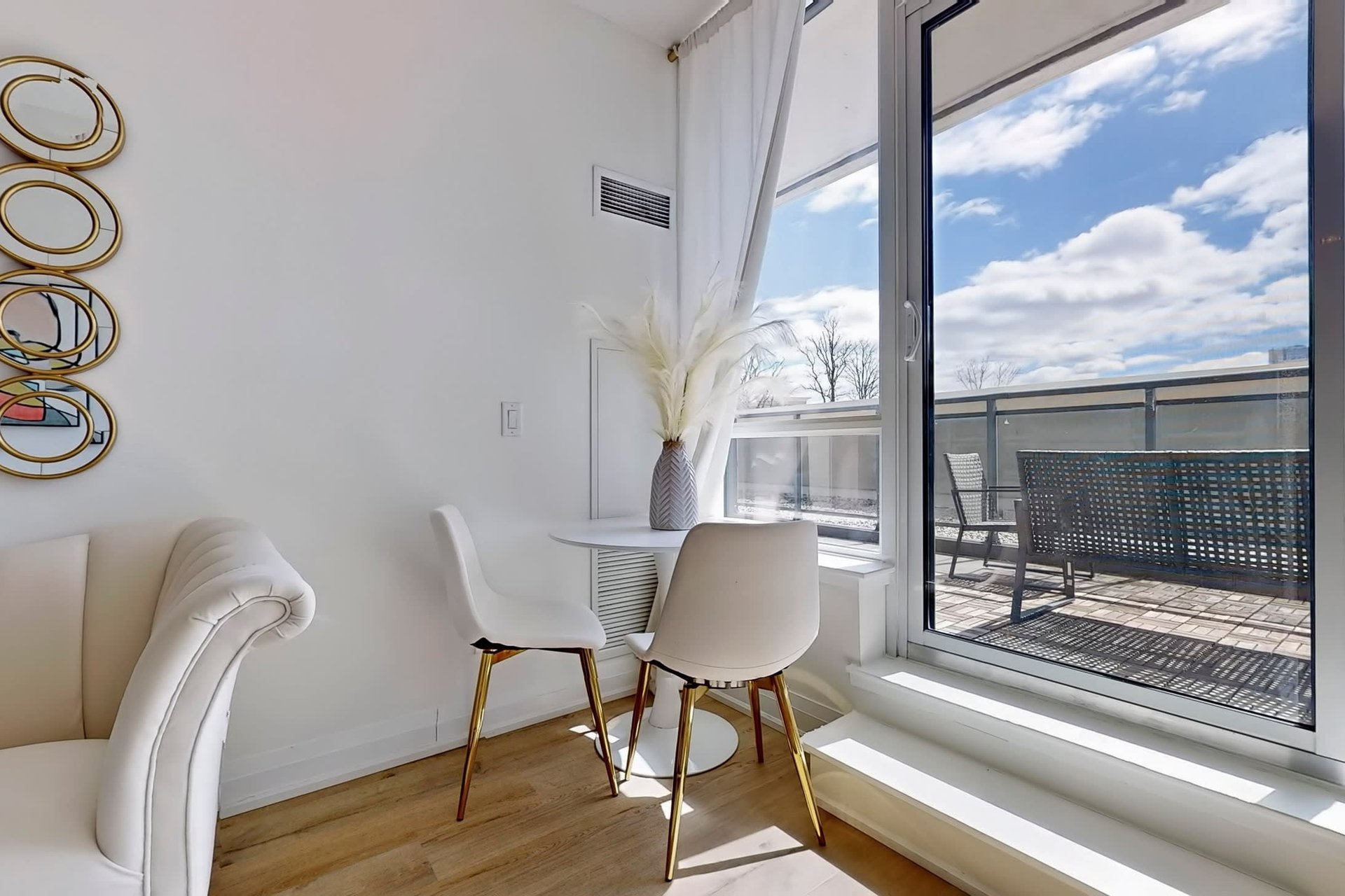 75 North Park Rd Unit: 206