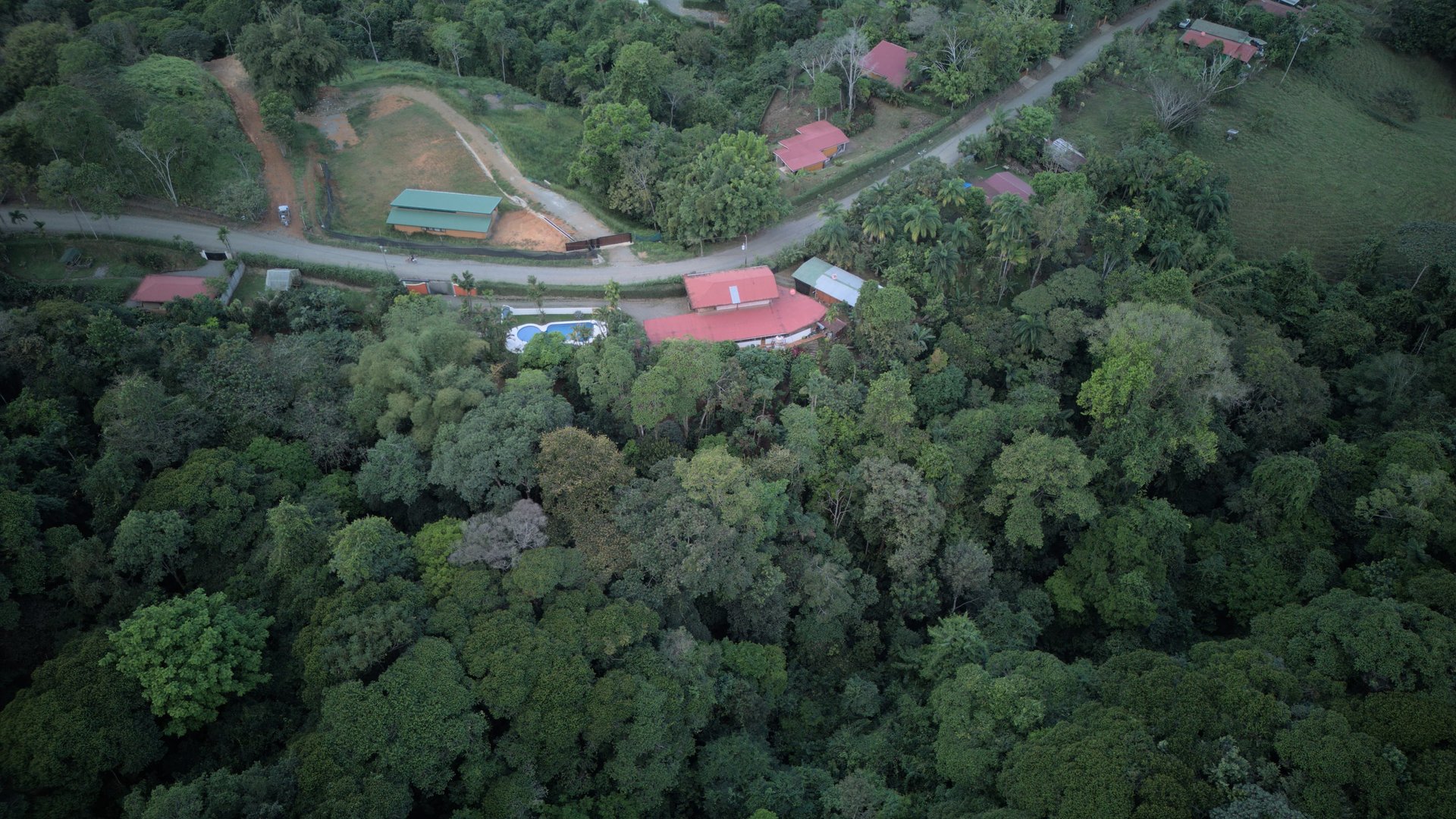 Platanillo 3 Bedroom home with Swimming Pool on 2 Acres
