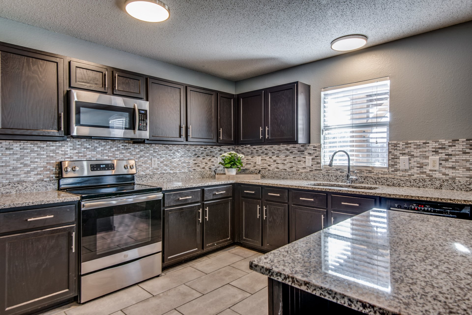 2716 Lazy Oak Drive