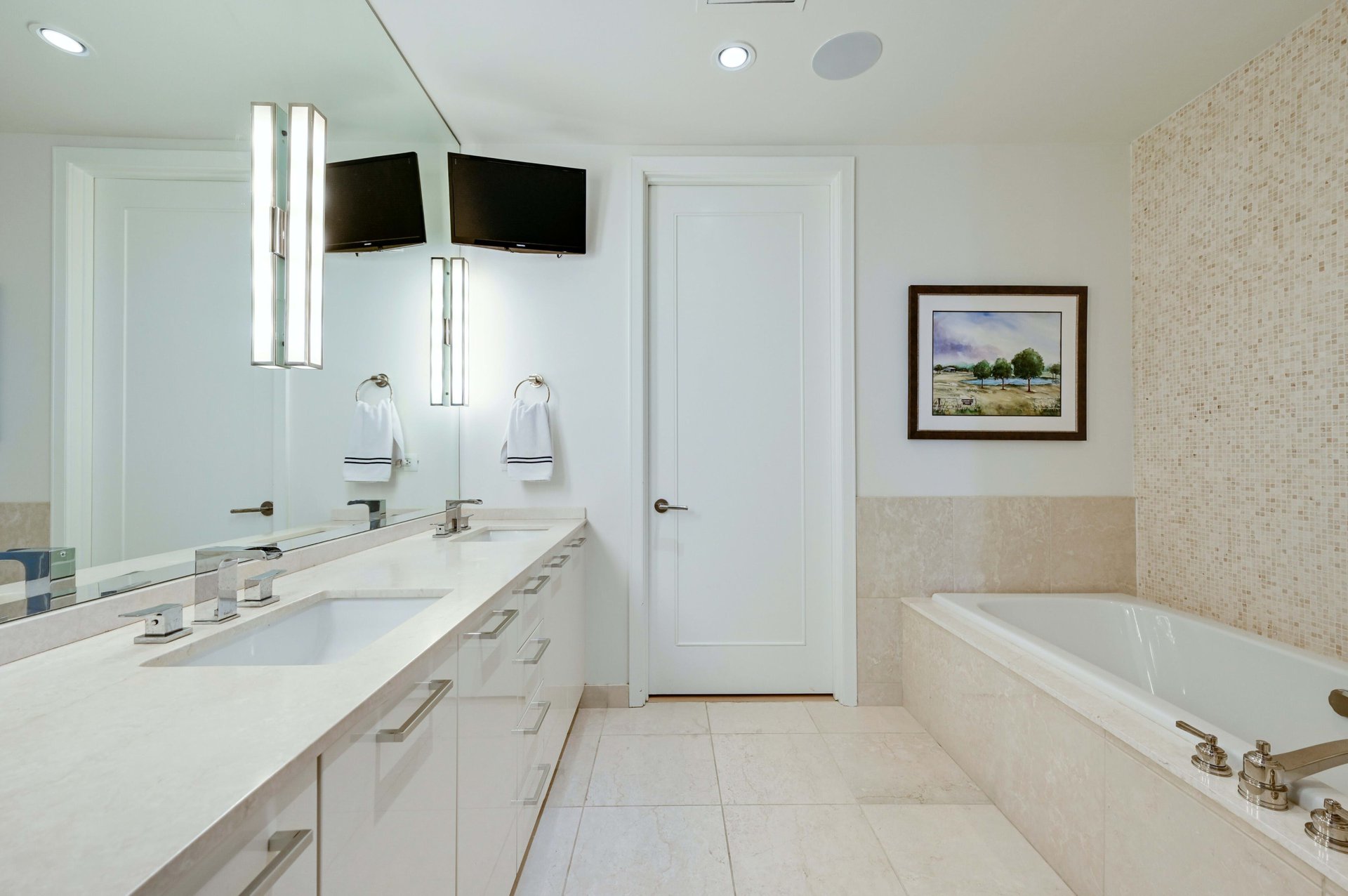 200 Congress Ave Unit: 12AC