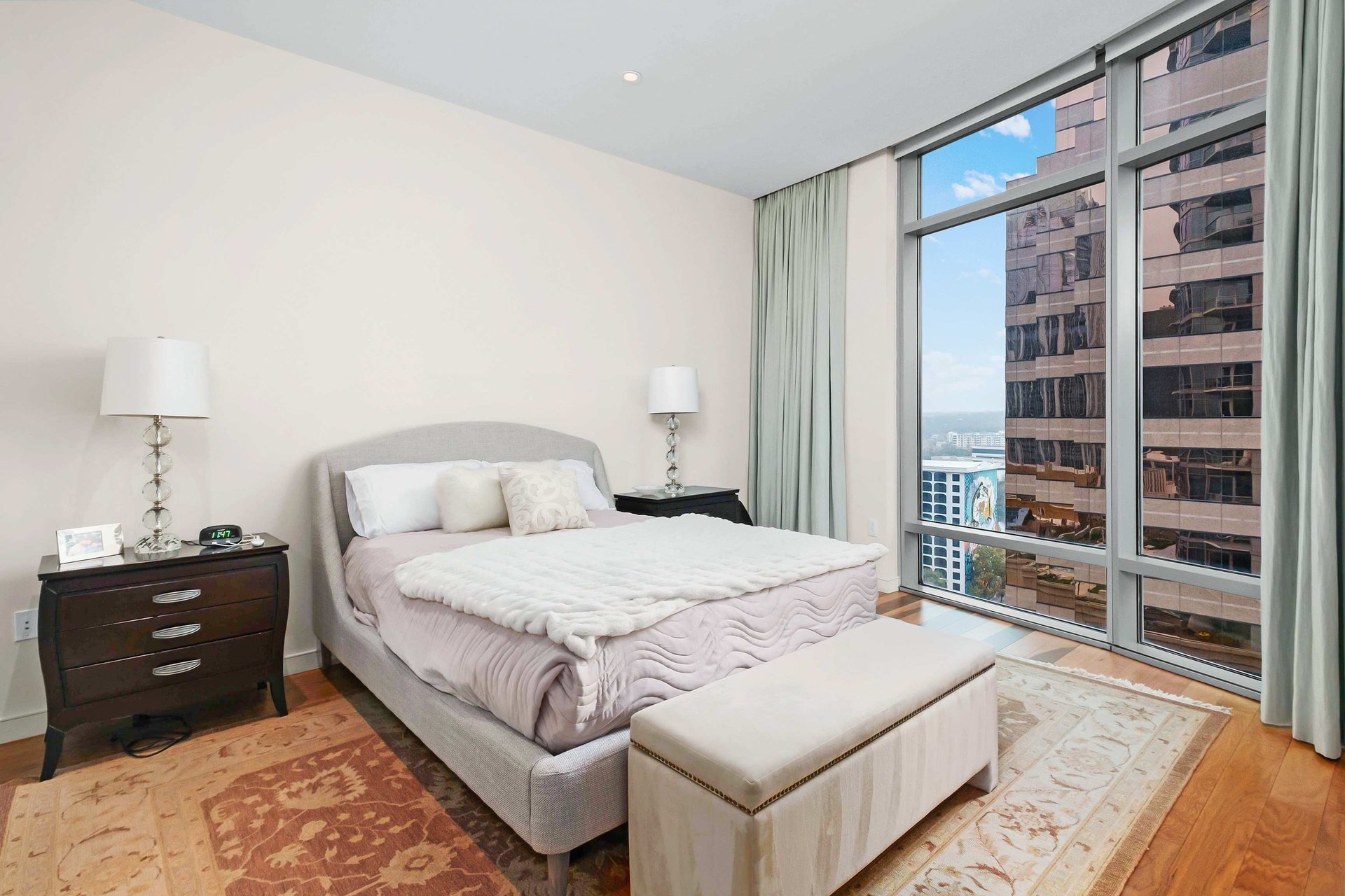 200 Congress Ave #15C