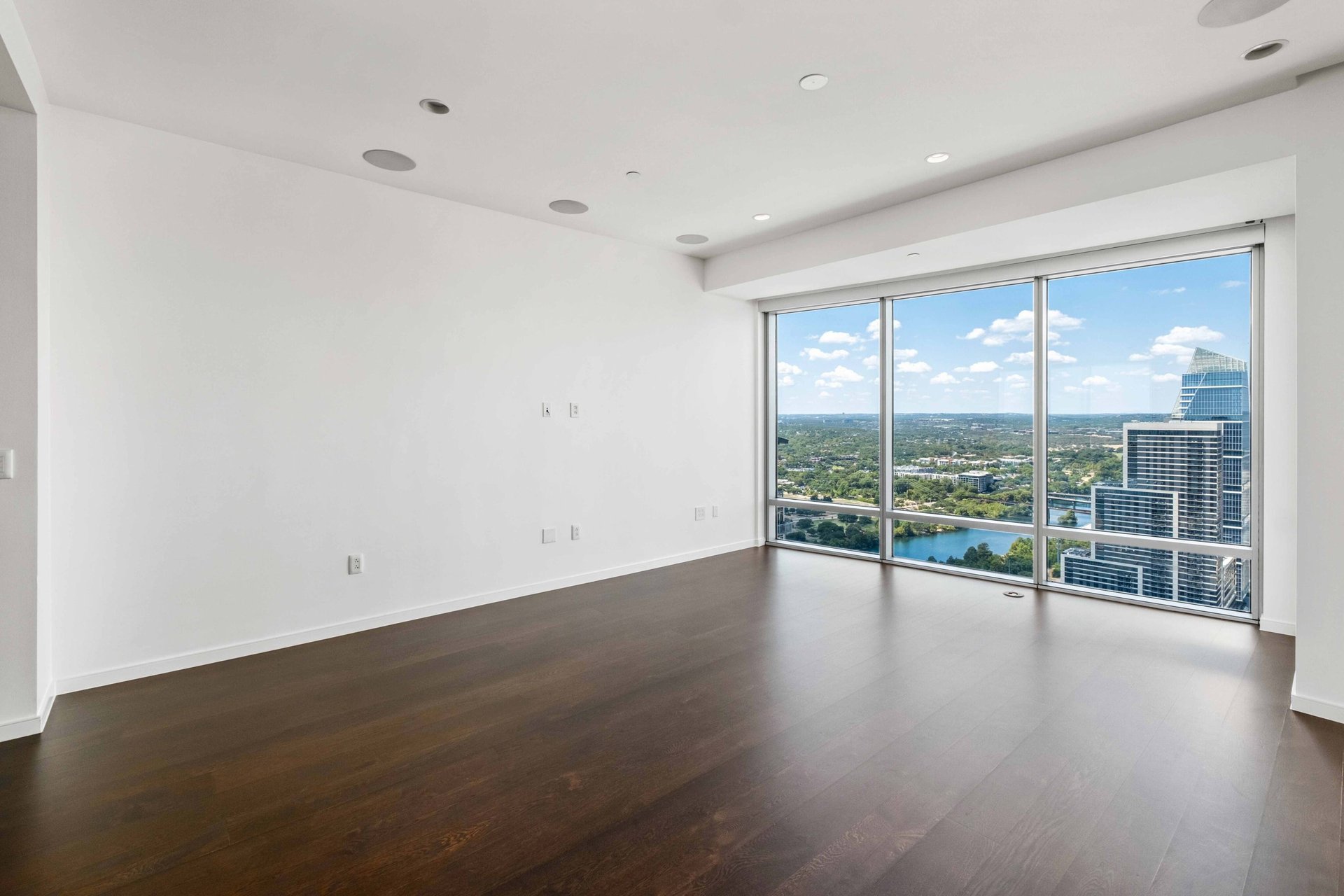 200 Congress Ave #37A