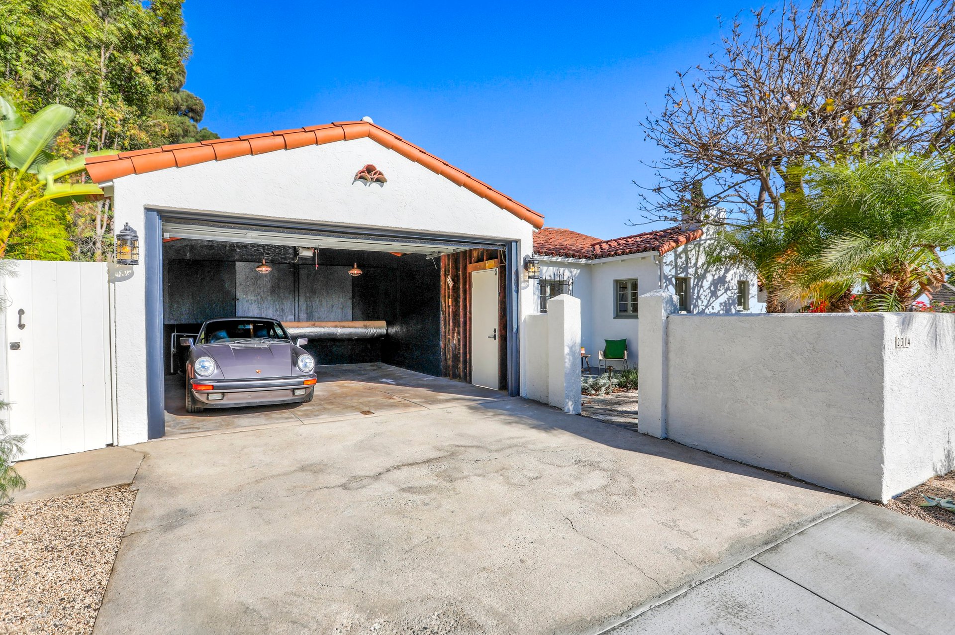  2314 Moreno Dr