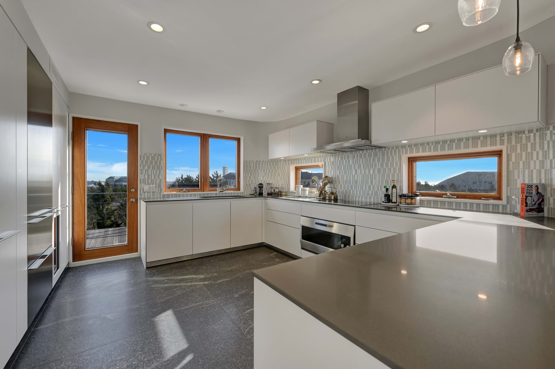 360 Dune Road