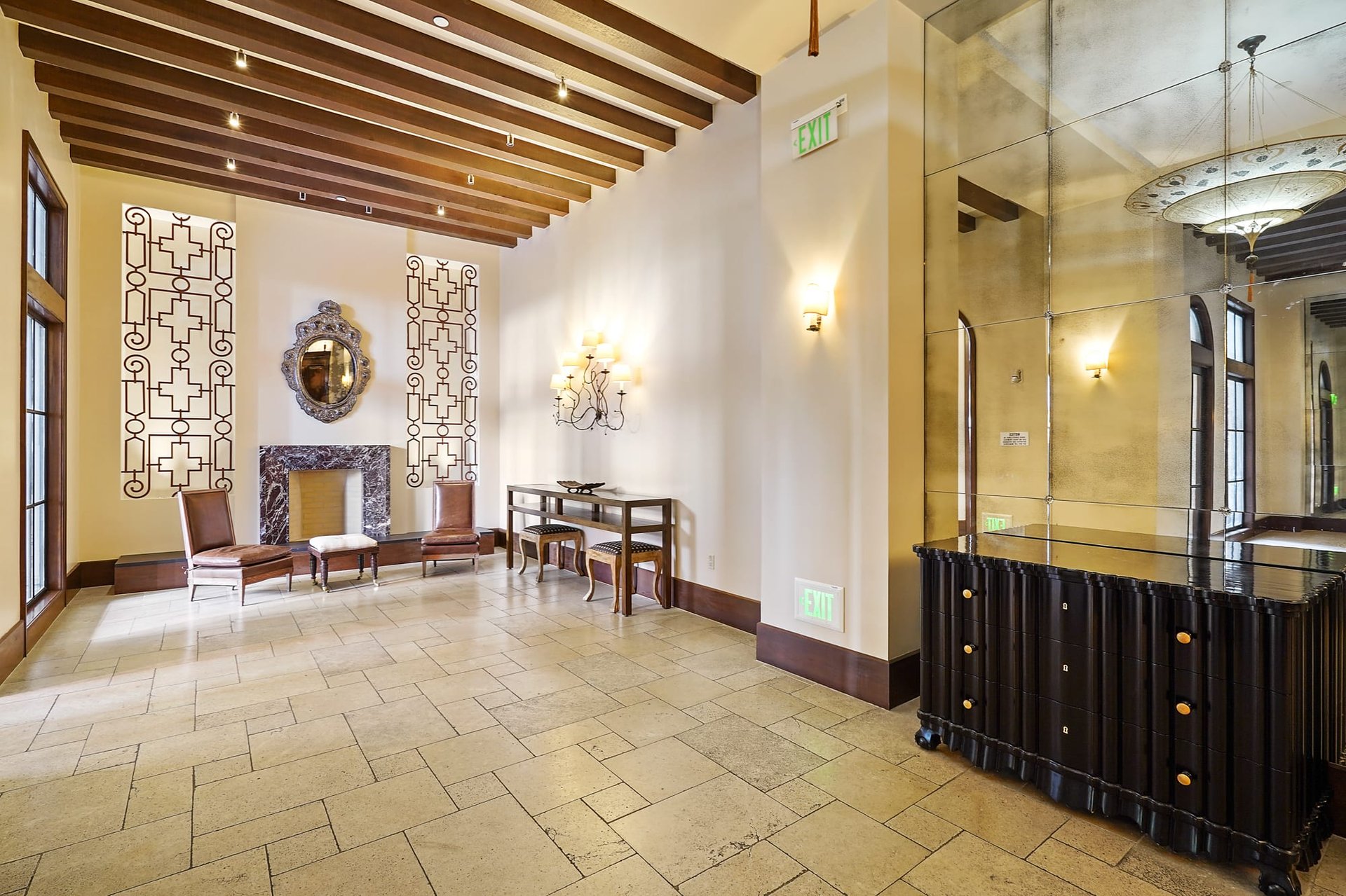 356 Santana Row APT 319