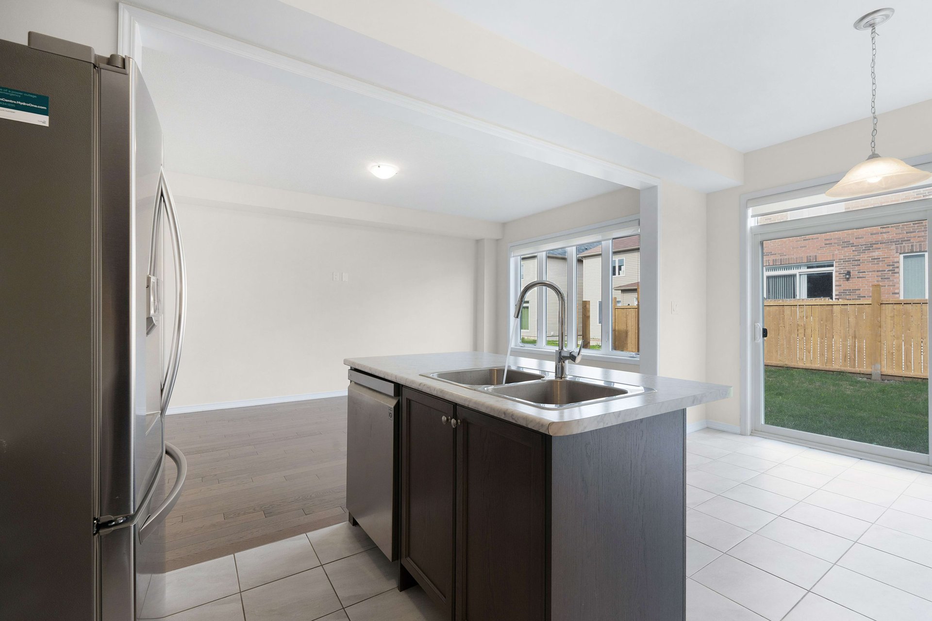 63 Esther Cres