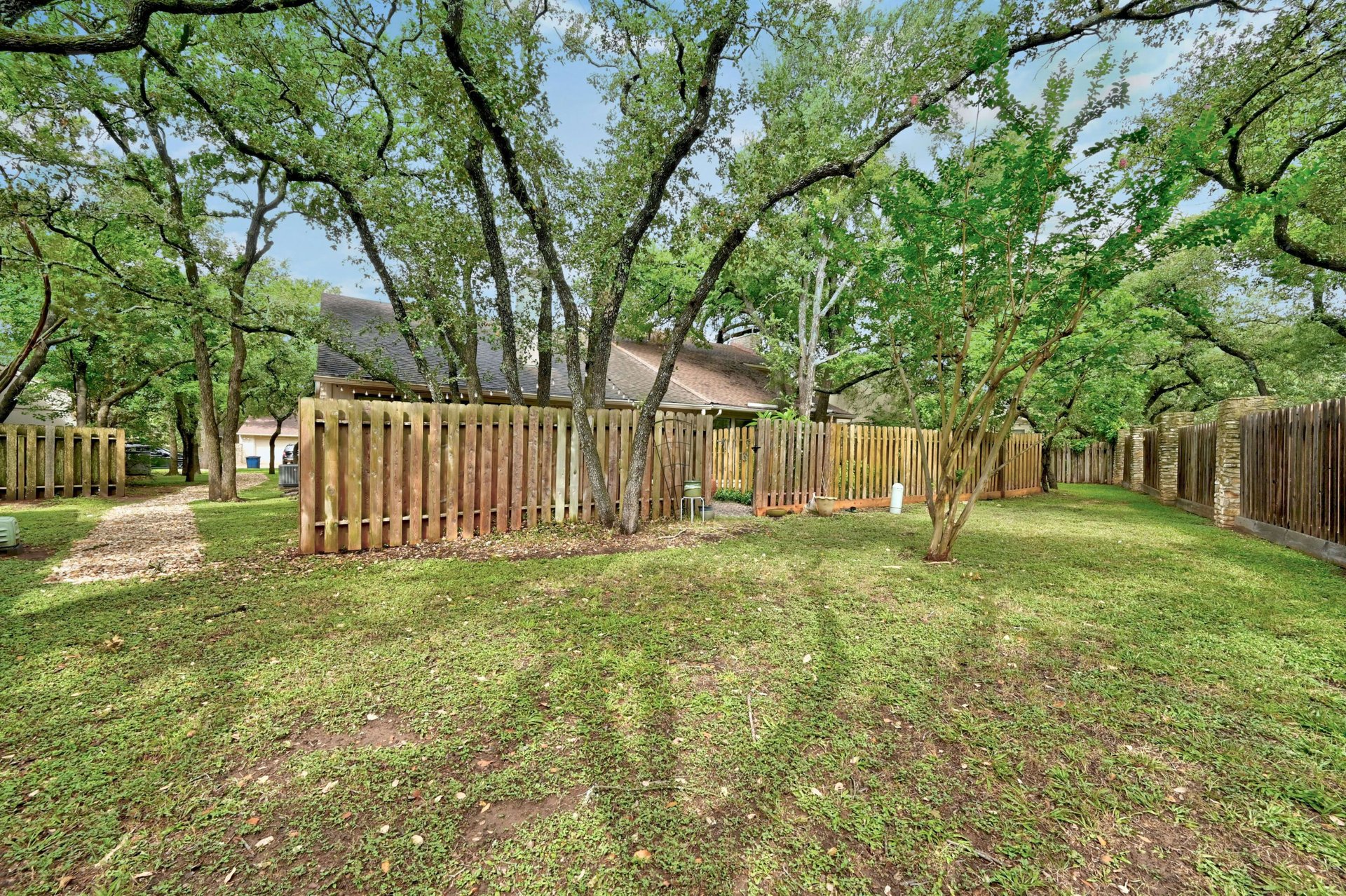 Alluring One-Story Home in in the Coveted 78759!