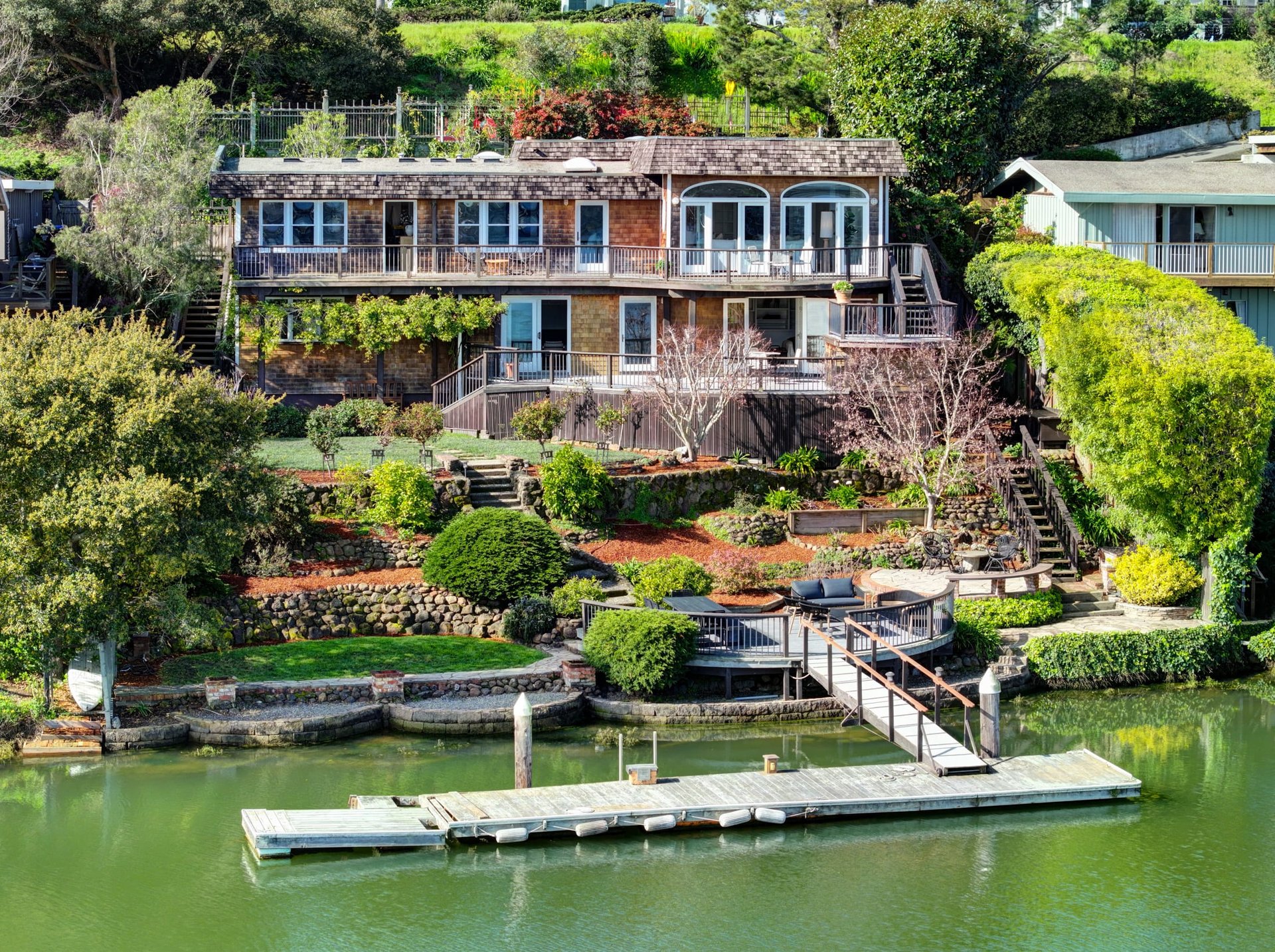 Waterfront Living in Strawberry