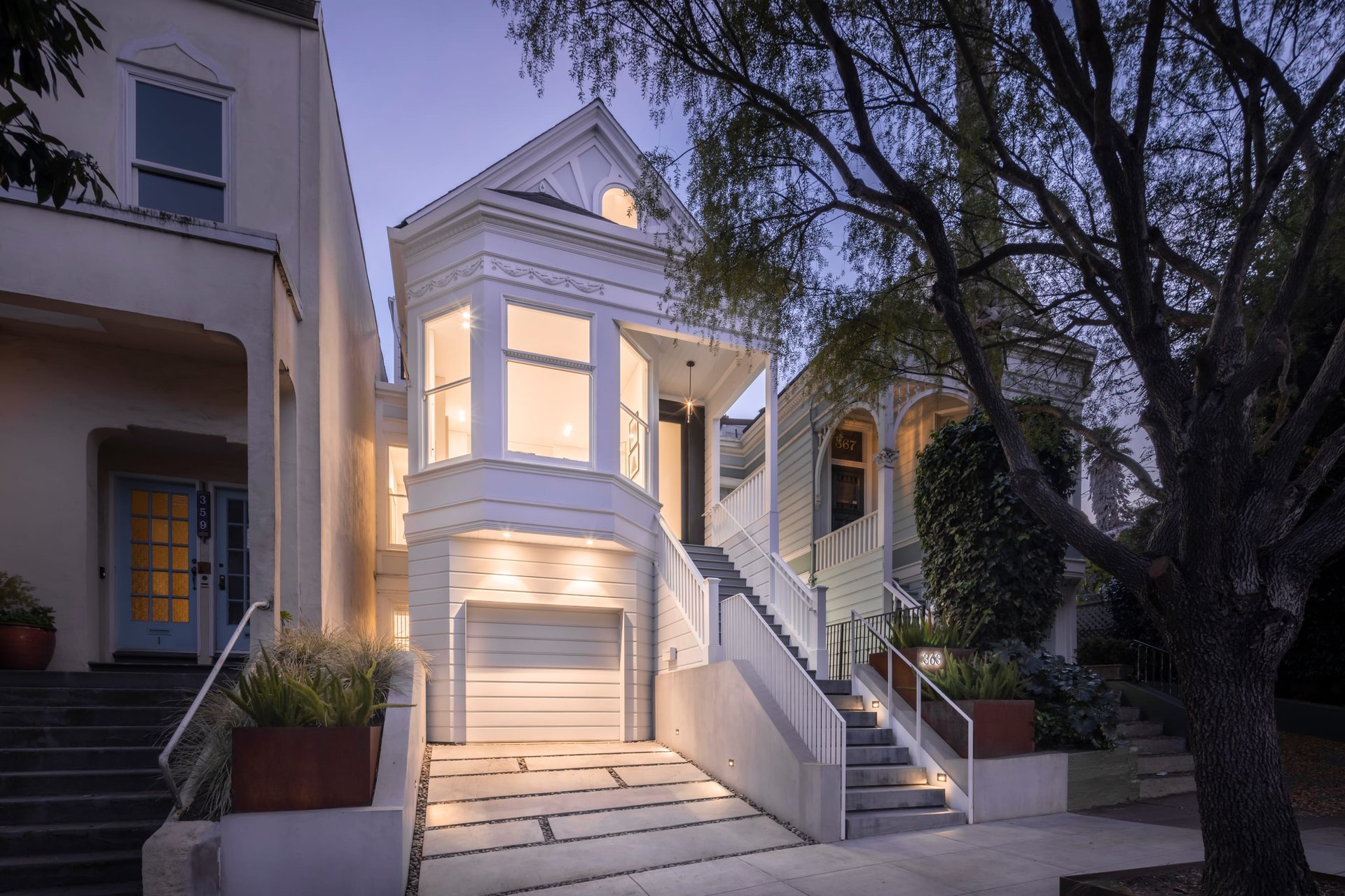 Warm Minimalism Meets Timeless Modern Design
