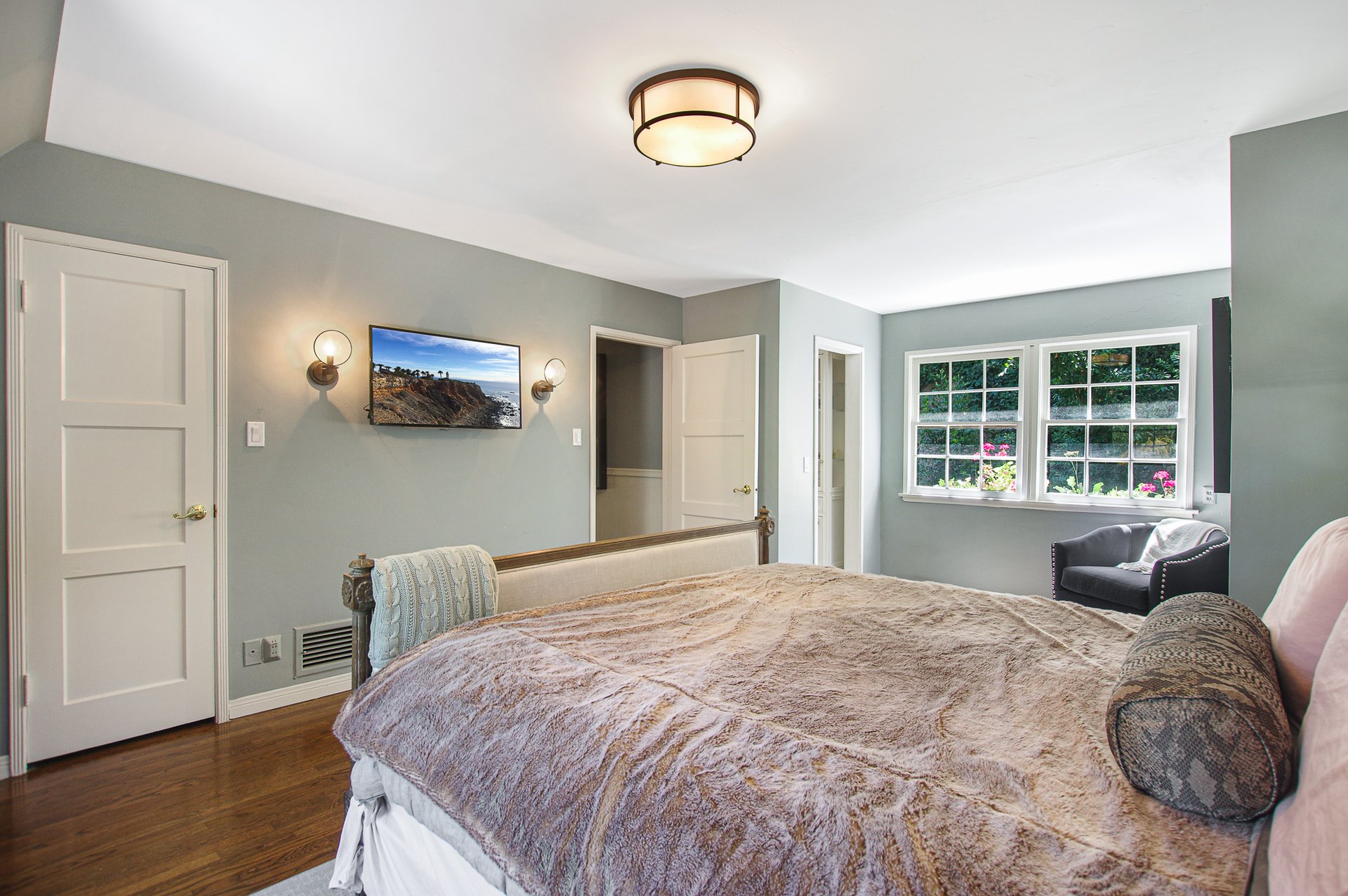 BEAUTIFULLY RESTORED, STORYBOOK CAPE COD HOME IN PRIME VERDUGO WOODLANDS.