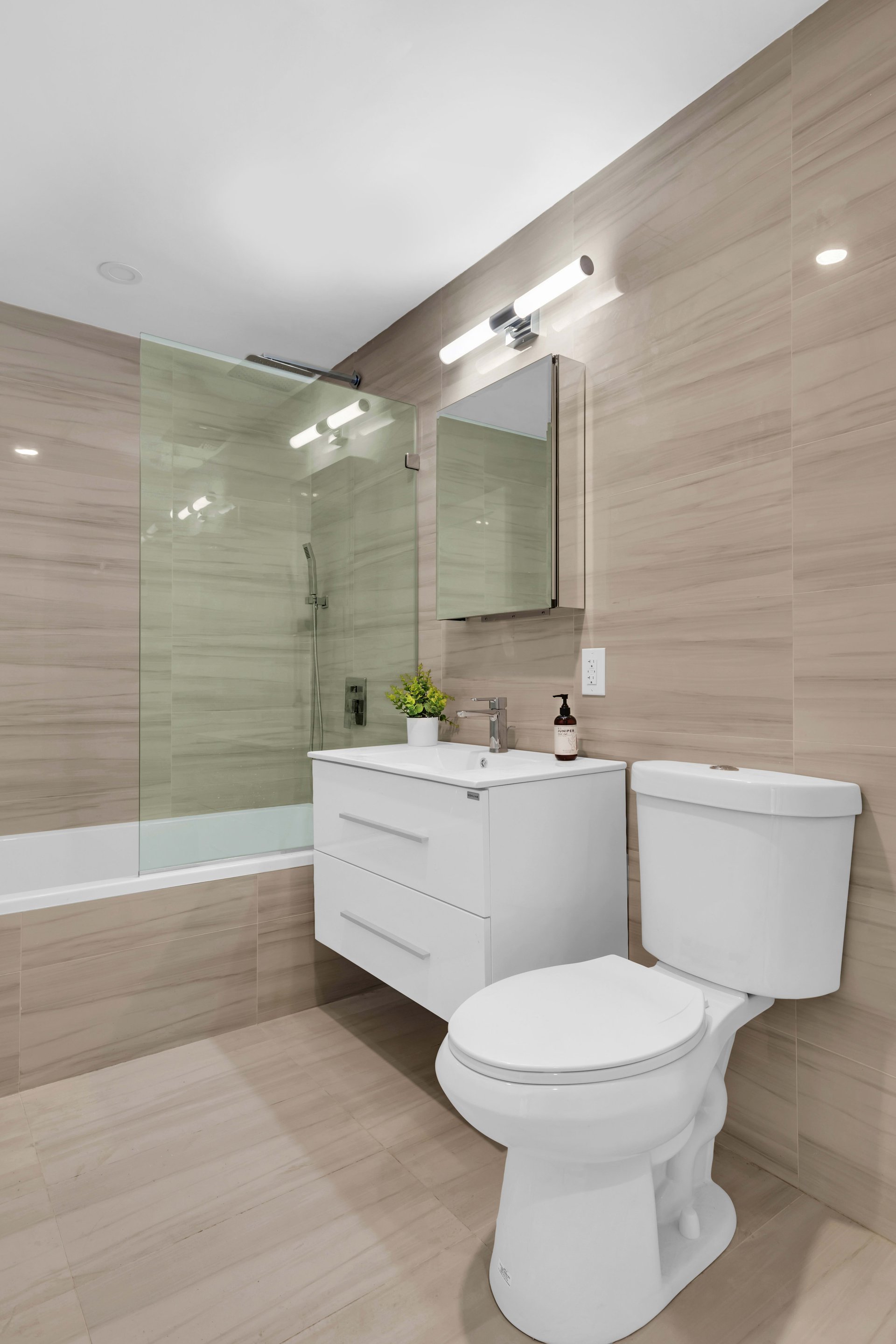 250 Manhattan Avenue, #3F, Williamsburg, Brooklyn