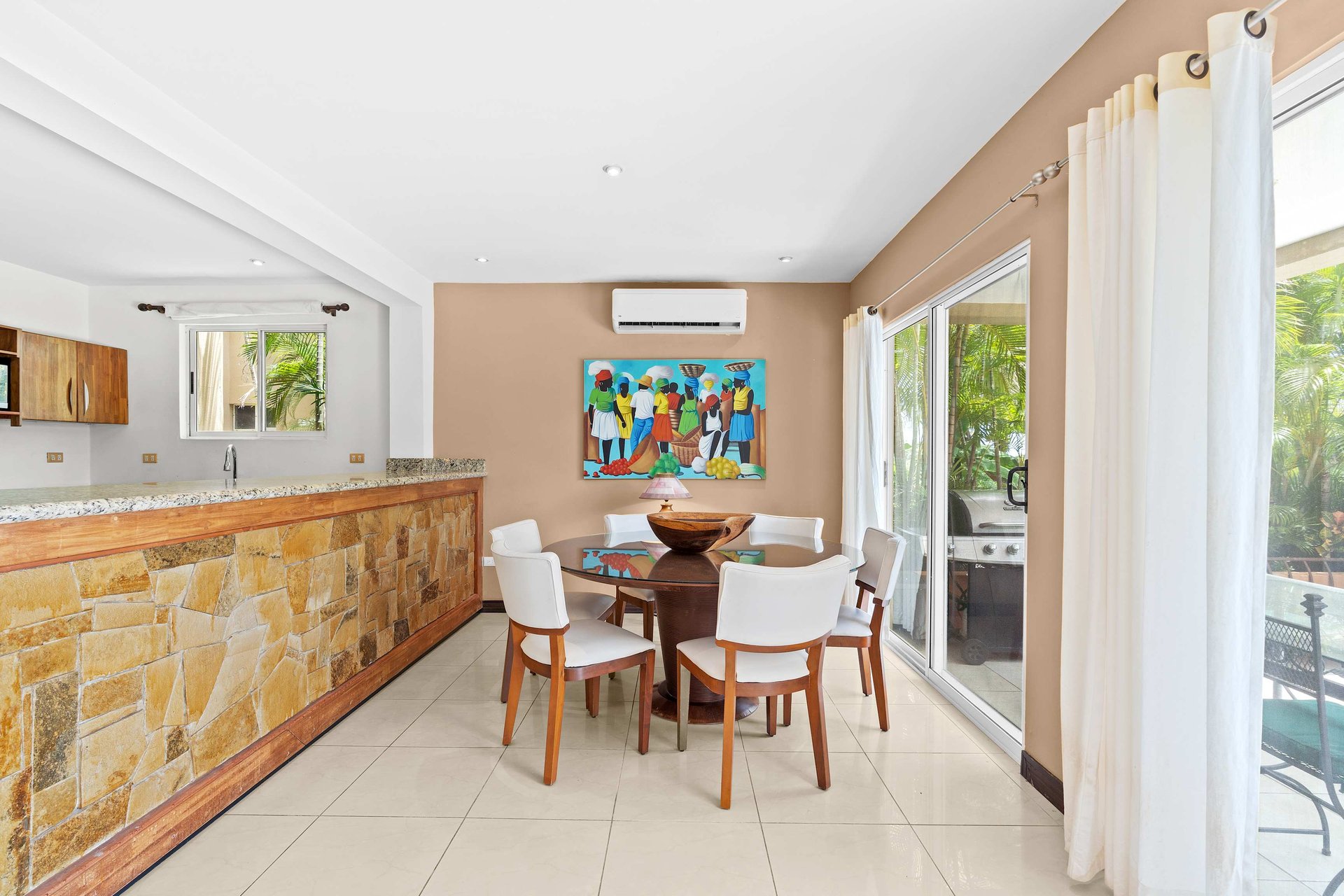 Maison Blanche | Exquisite condo in the exclusive gated community of Altos de Flamingo