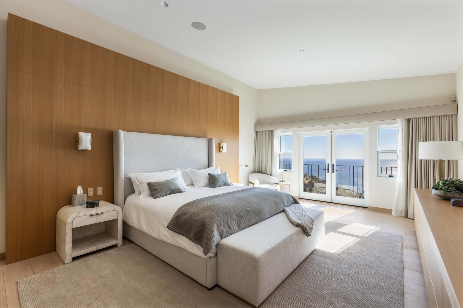 4B/4.5B Malibu Estate with Incredible Ocean Views