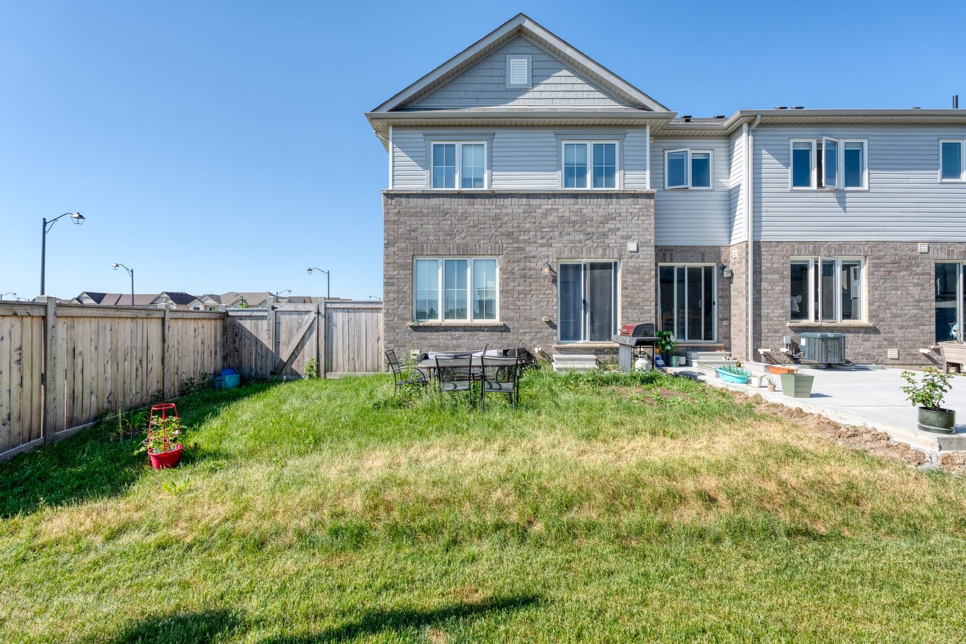 144 Maclachlan Ave