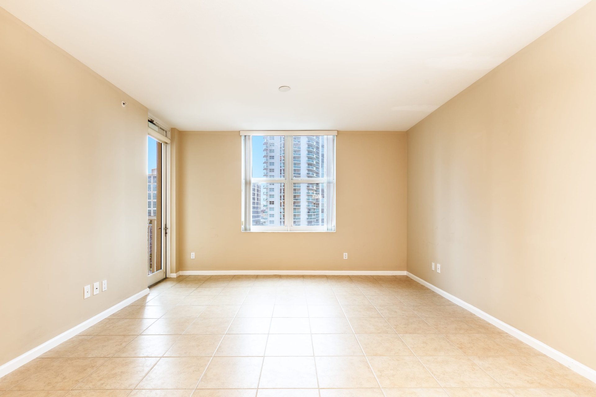 511 SE 5th Ave Unit: 1423