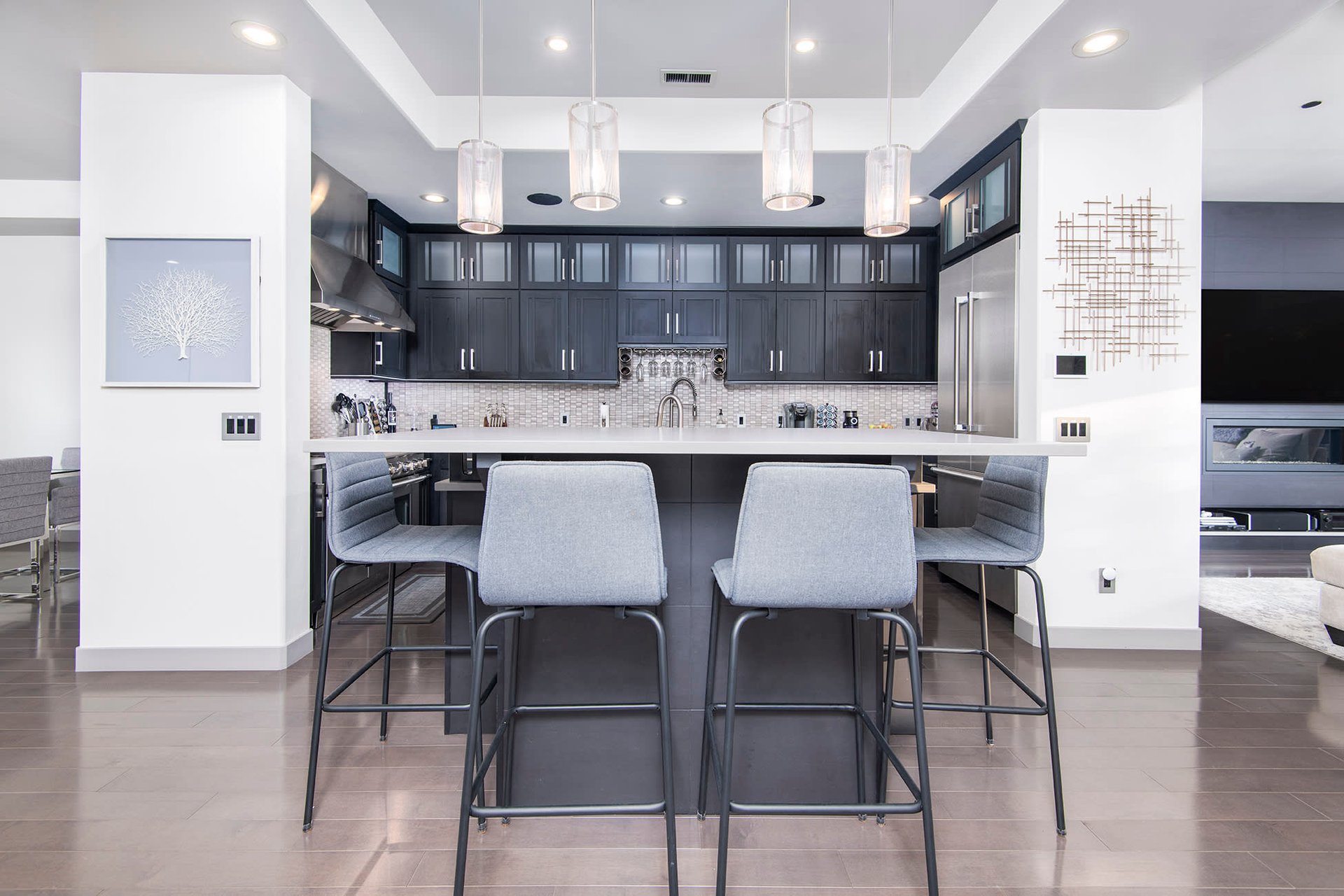2521 Deerpark Dr