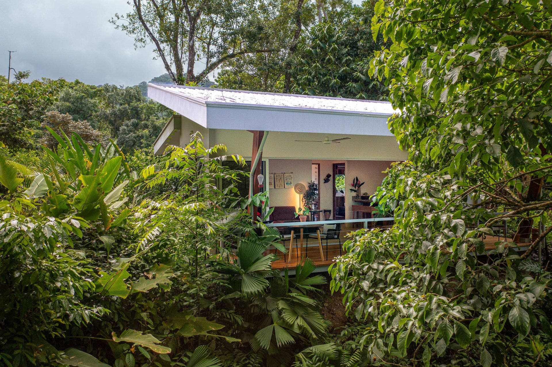 Modern 2 BR Home with Beautiful WATERFALL and River