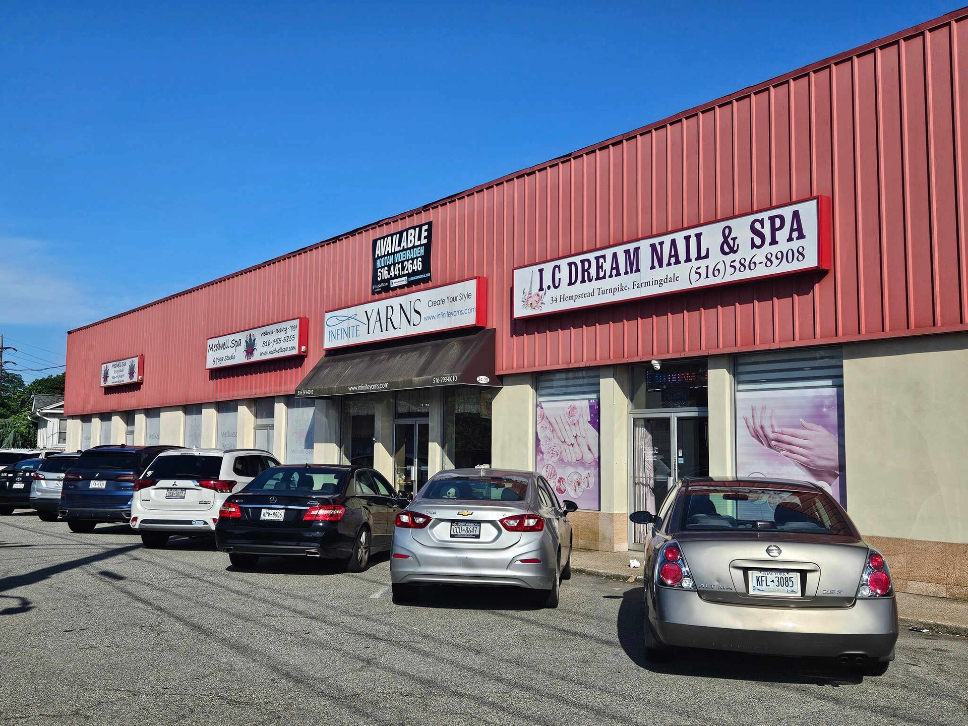 SHOPPING CENTER - INVESTMENT PROPERTY