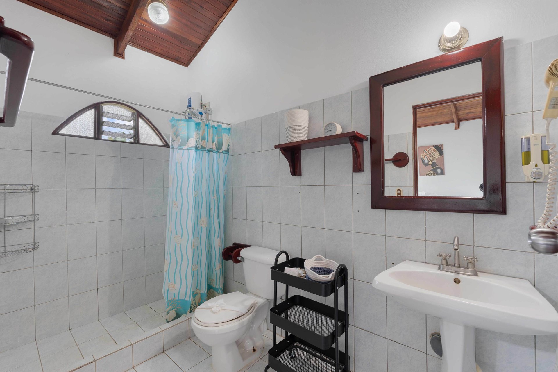 Casa de Cangrejo 401 AB, Villaggio II | Near the Coast Condominium For Sale in Playa Potrero