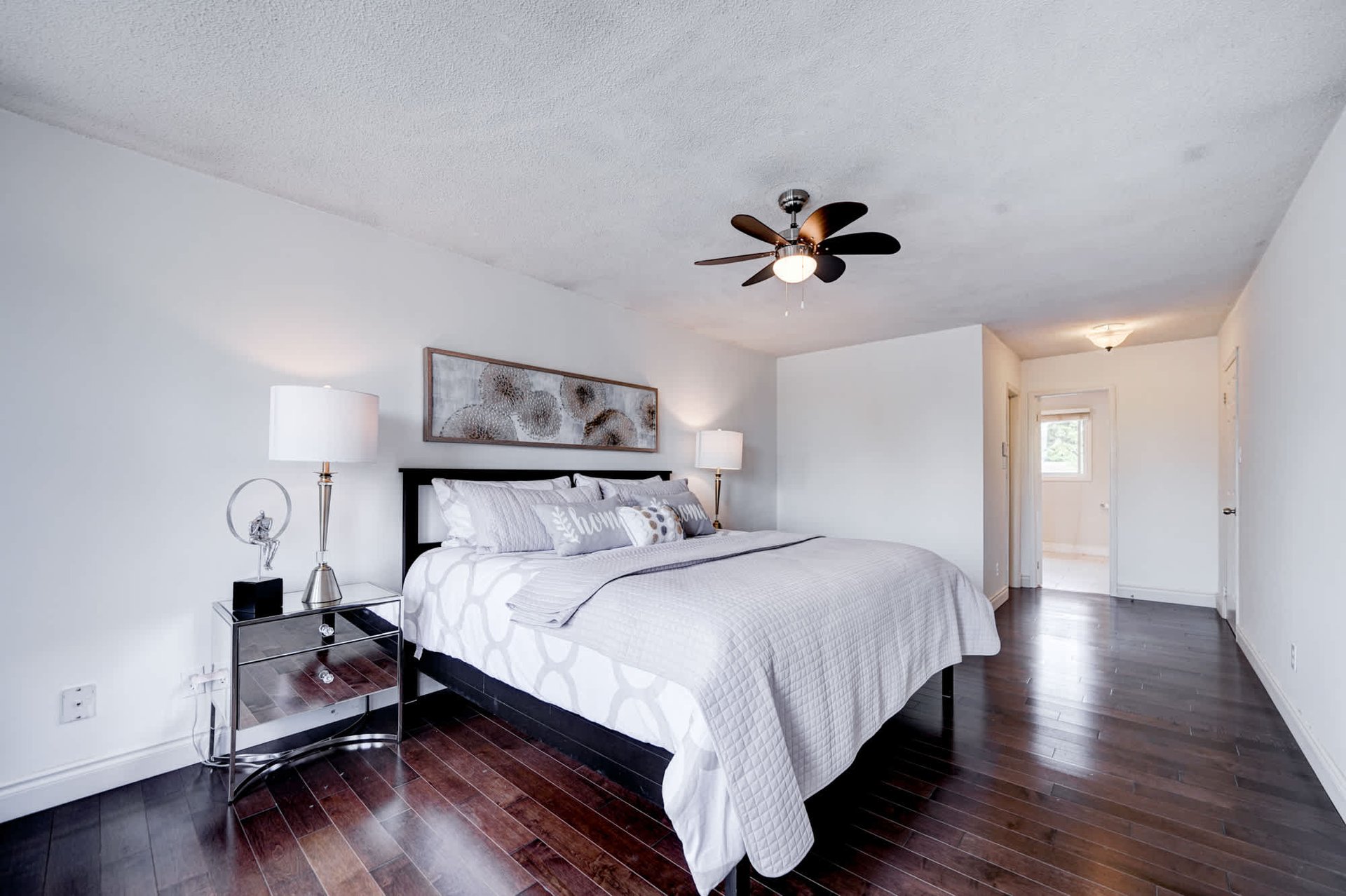 1534 Princeton Cres