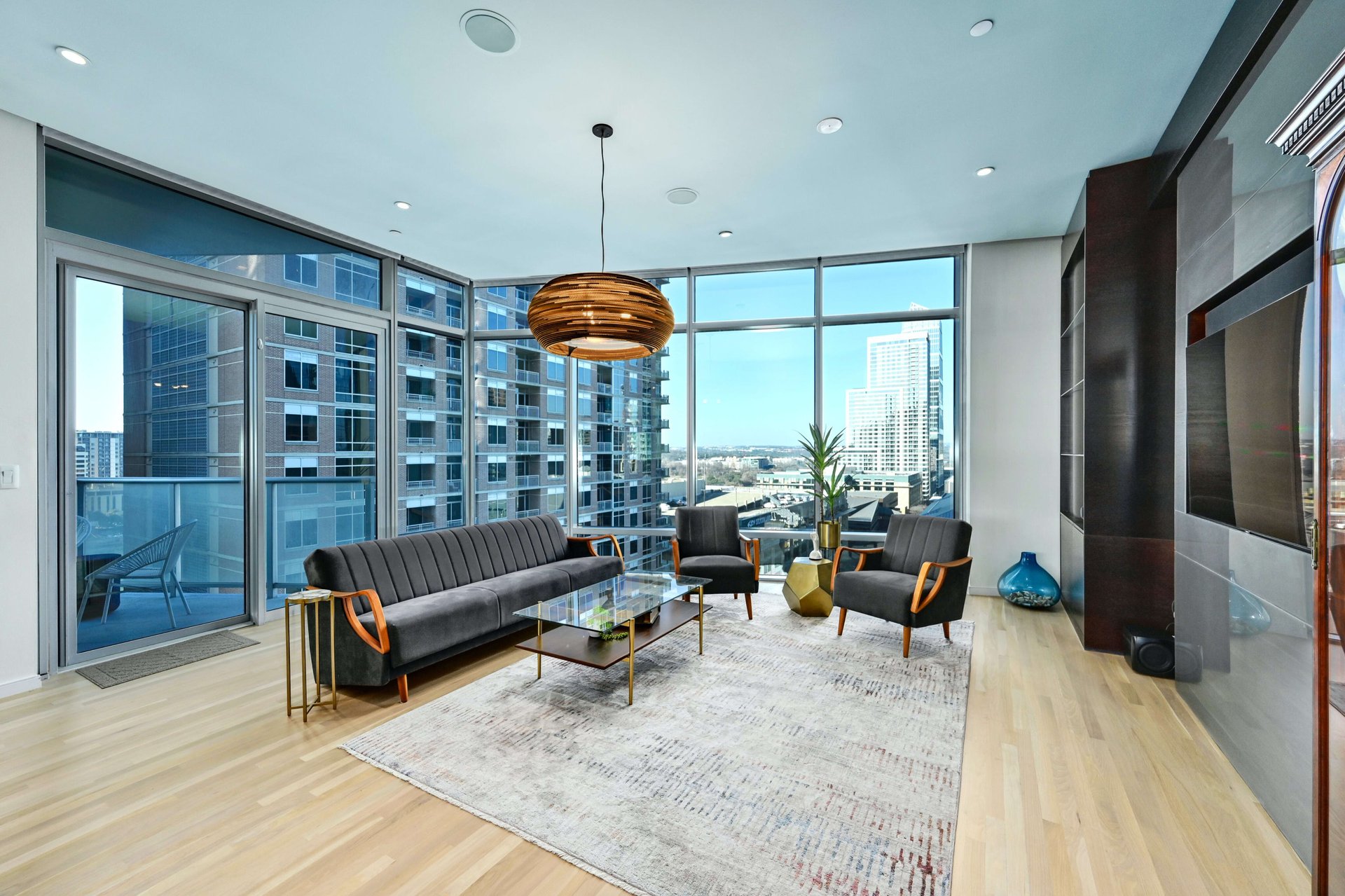 200 Congress Ave Unit: 12AC