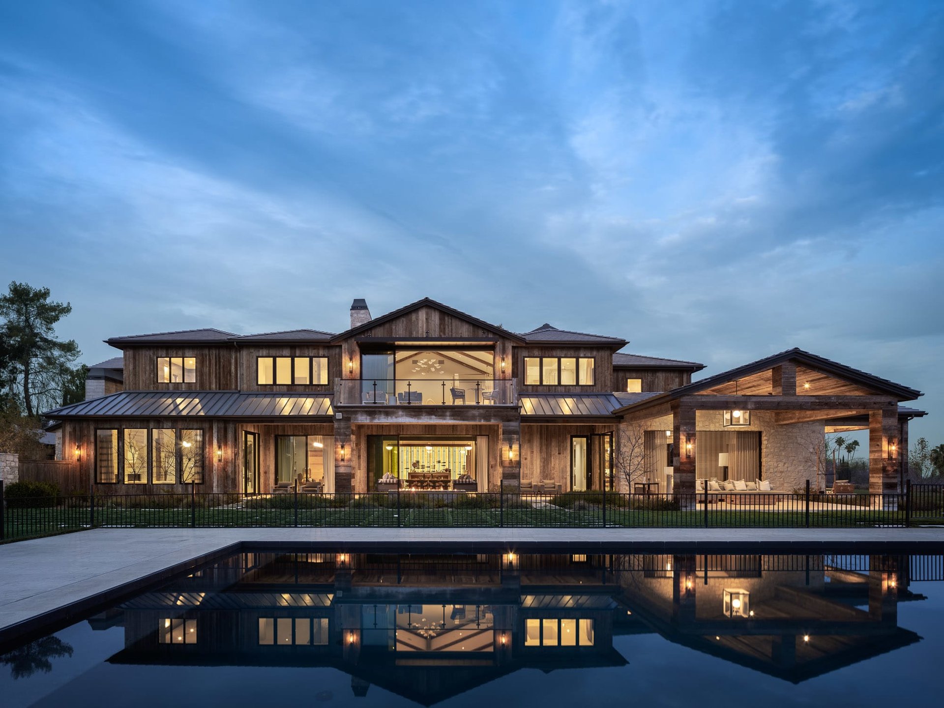 5521 PARADISE VALLEY RD