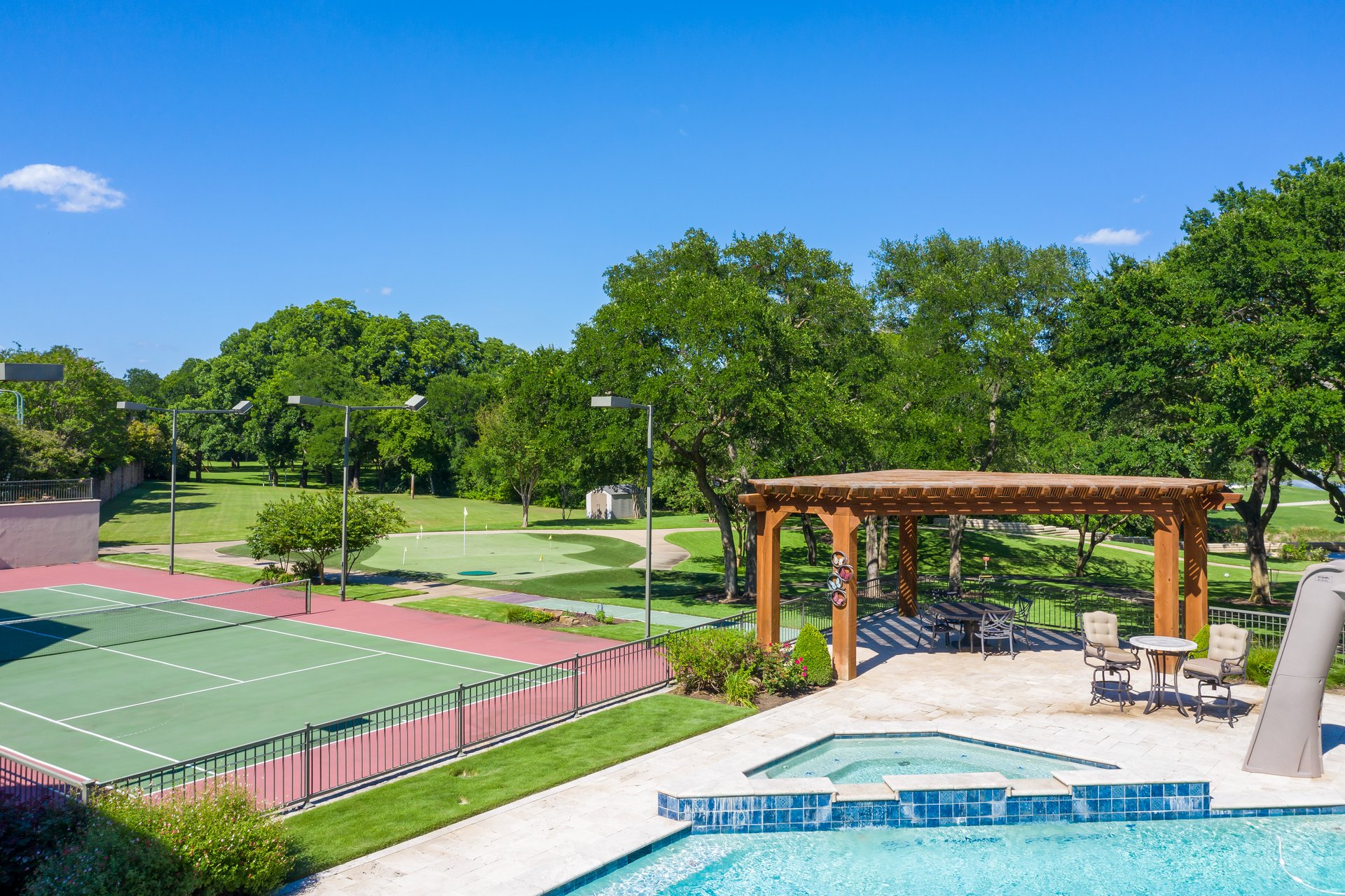 3 Acre Willow Bend Country Golf Course View!