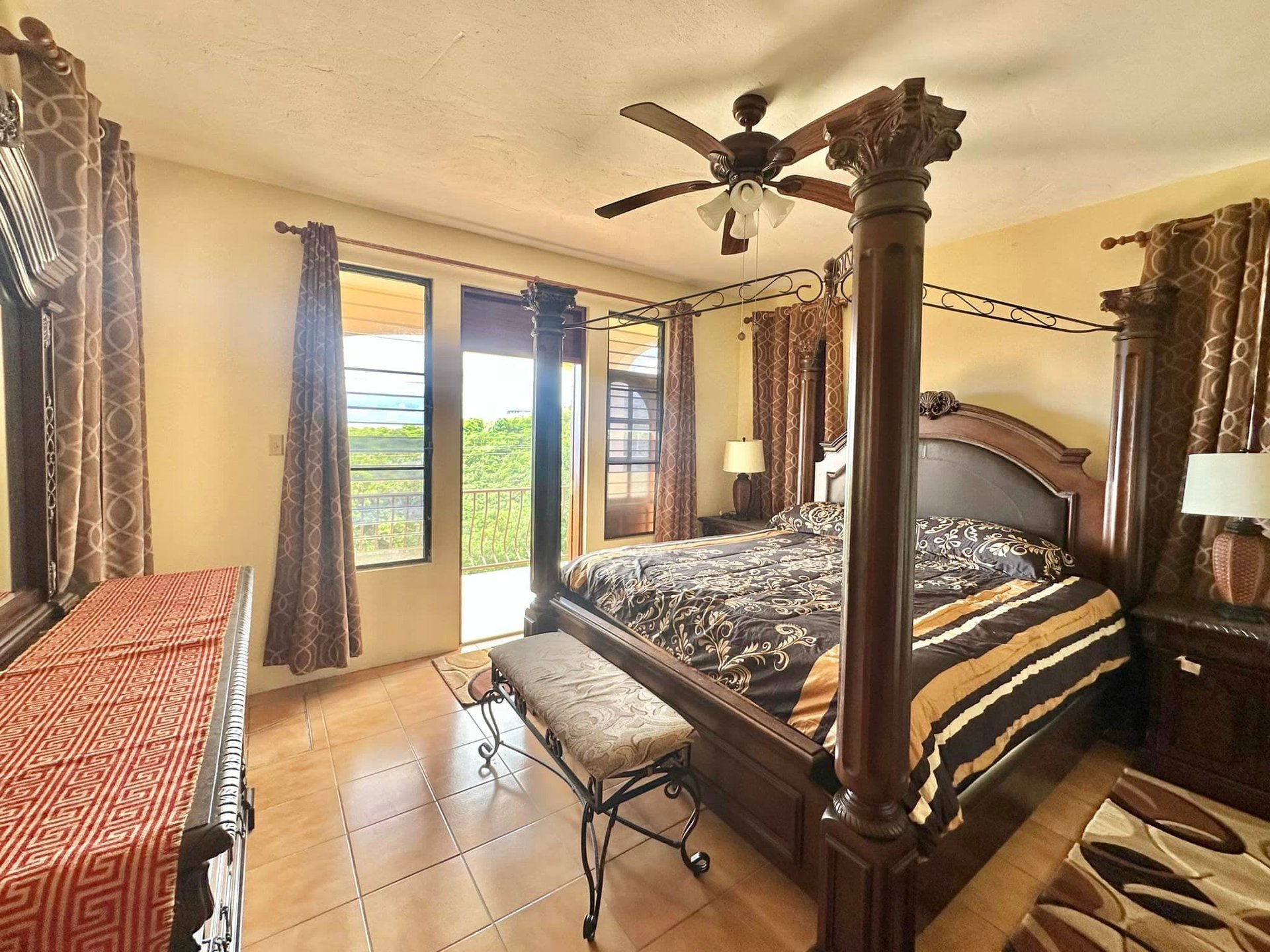 838 Joe's Hill 2 Bedroom Apartment