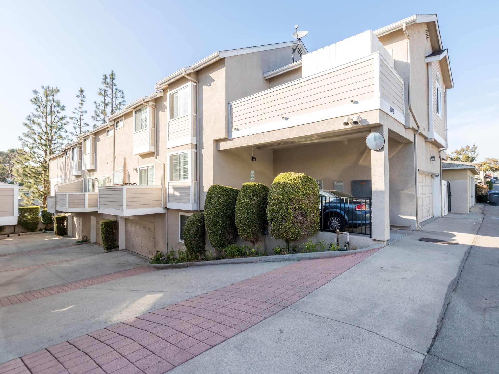408 Richmond Street Unit: 10
