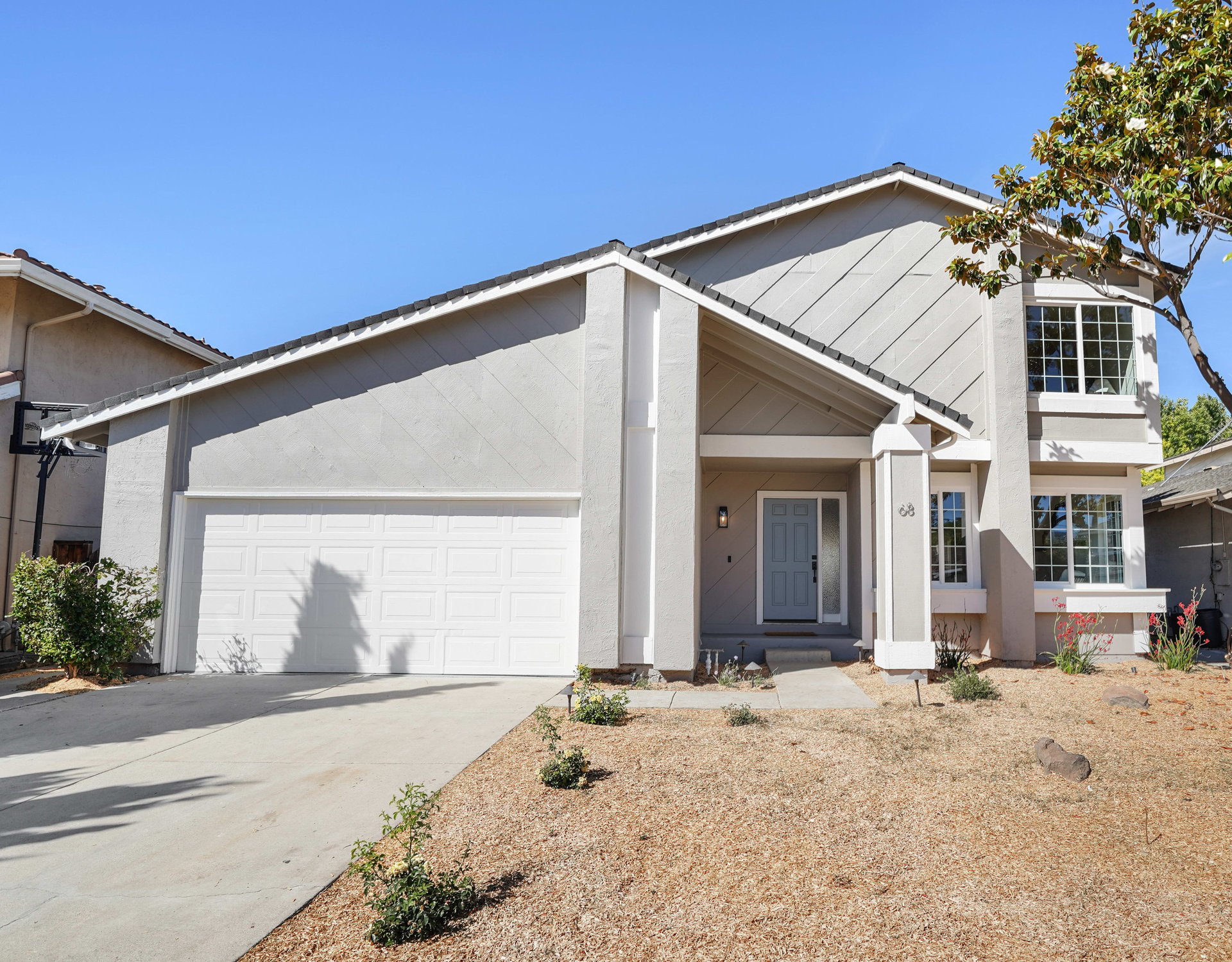 68 Rosewell Court