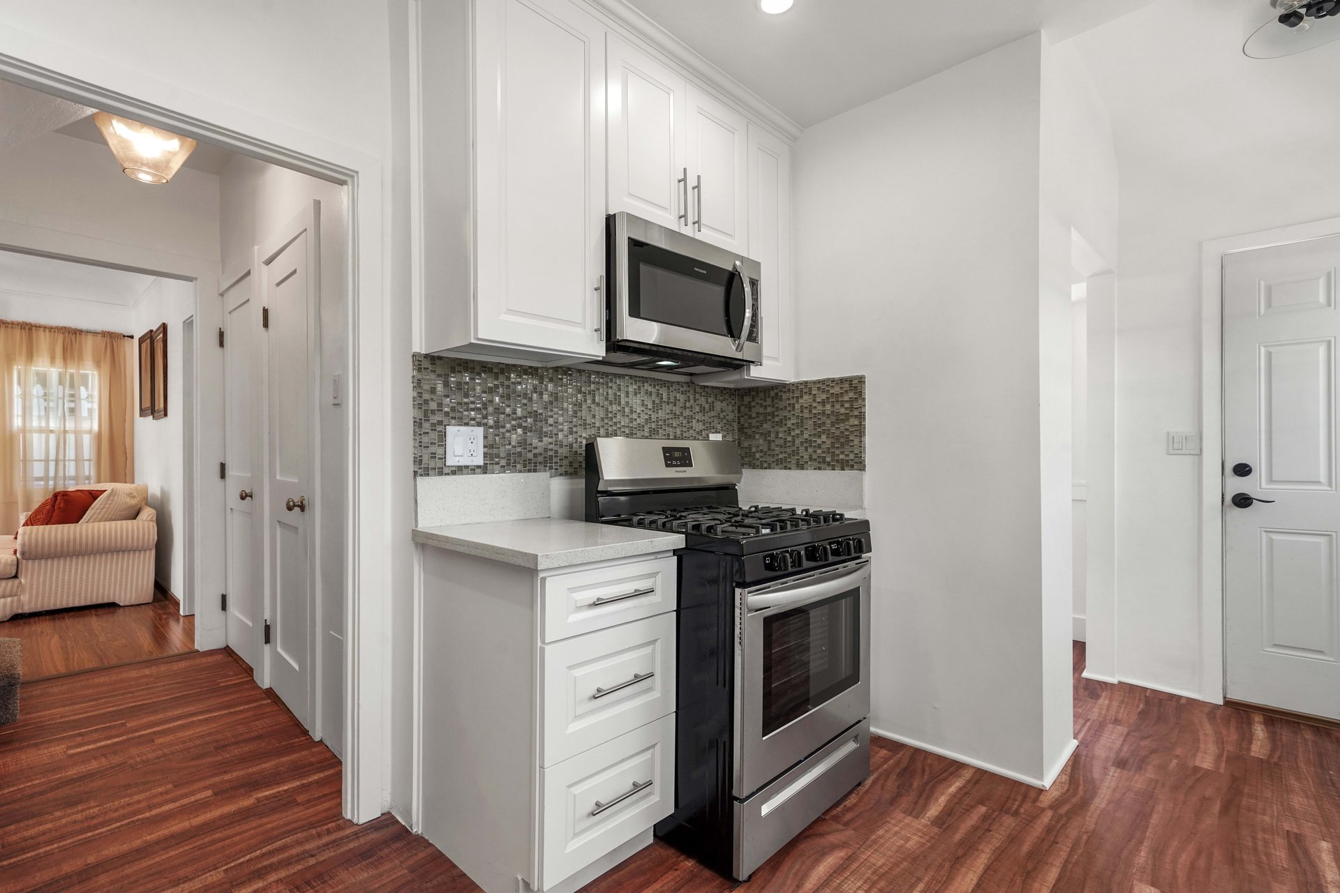 Light and Bright Remodeled Country English in Mid Los Angeles!