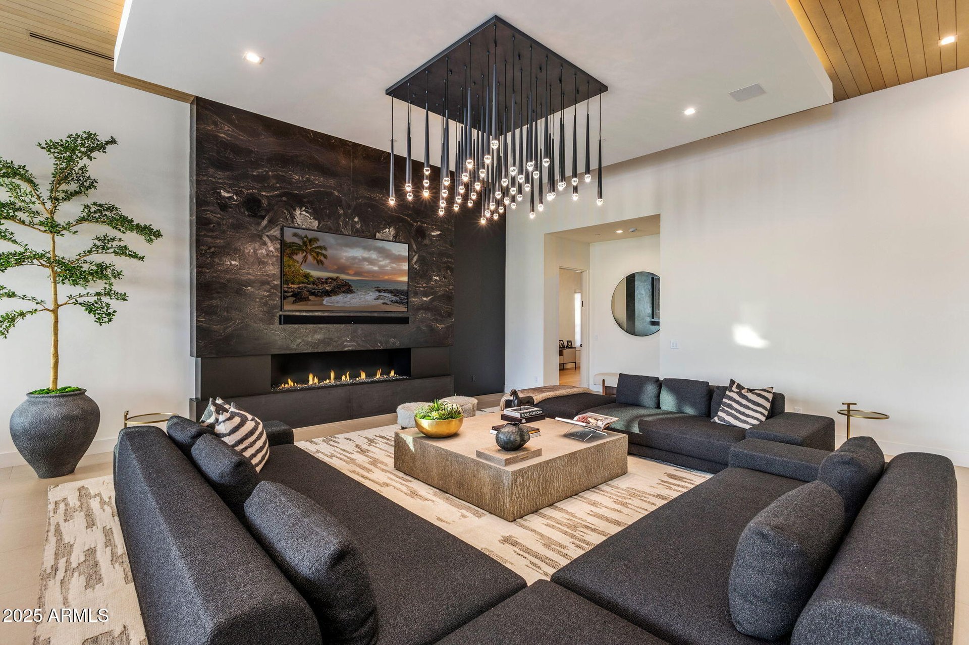 5441 E Via Buena Vista