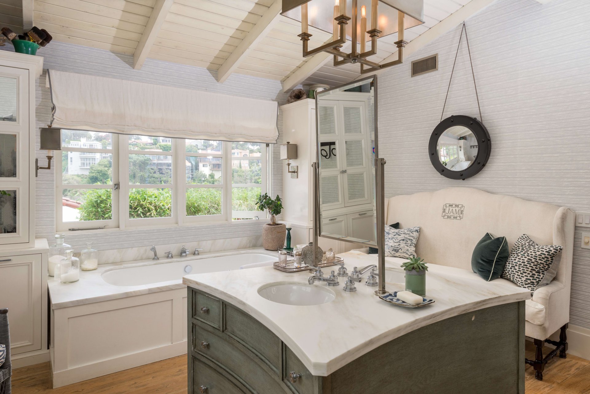 271 Amalfi Dr