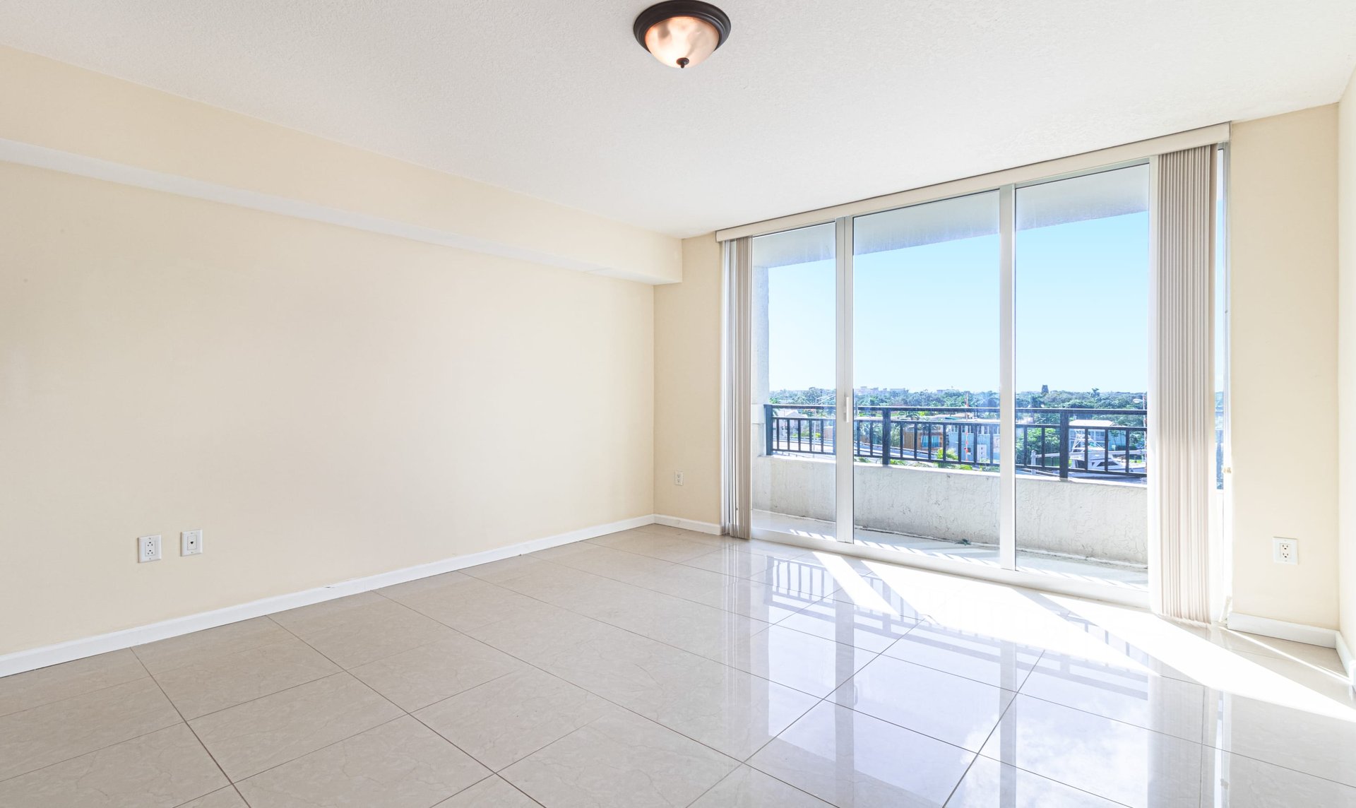 600 W Las Olas Blvd Unit: 509S