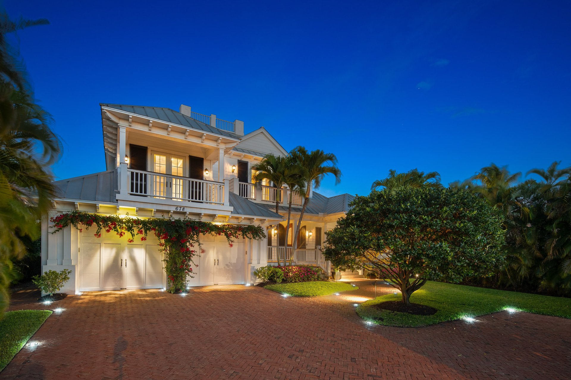OLDE NAPLES