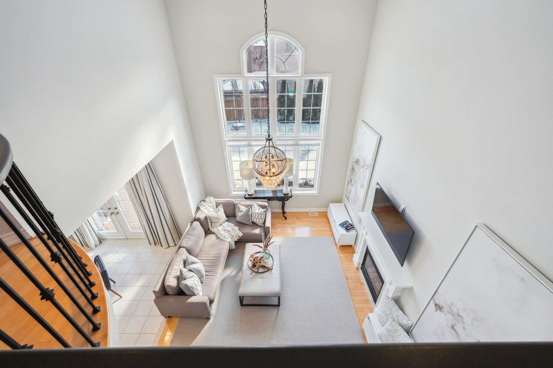 Immaculate home with pool in Westmount!