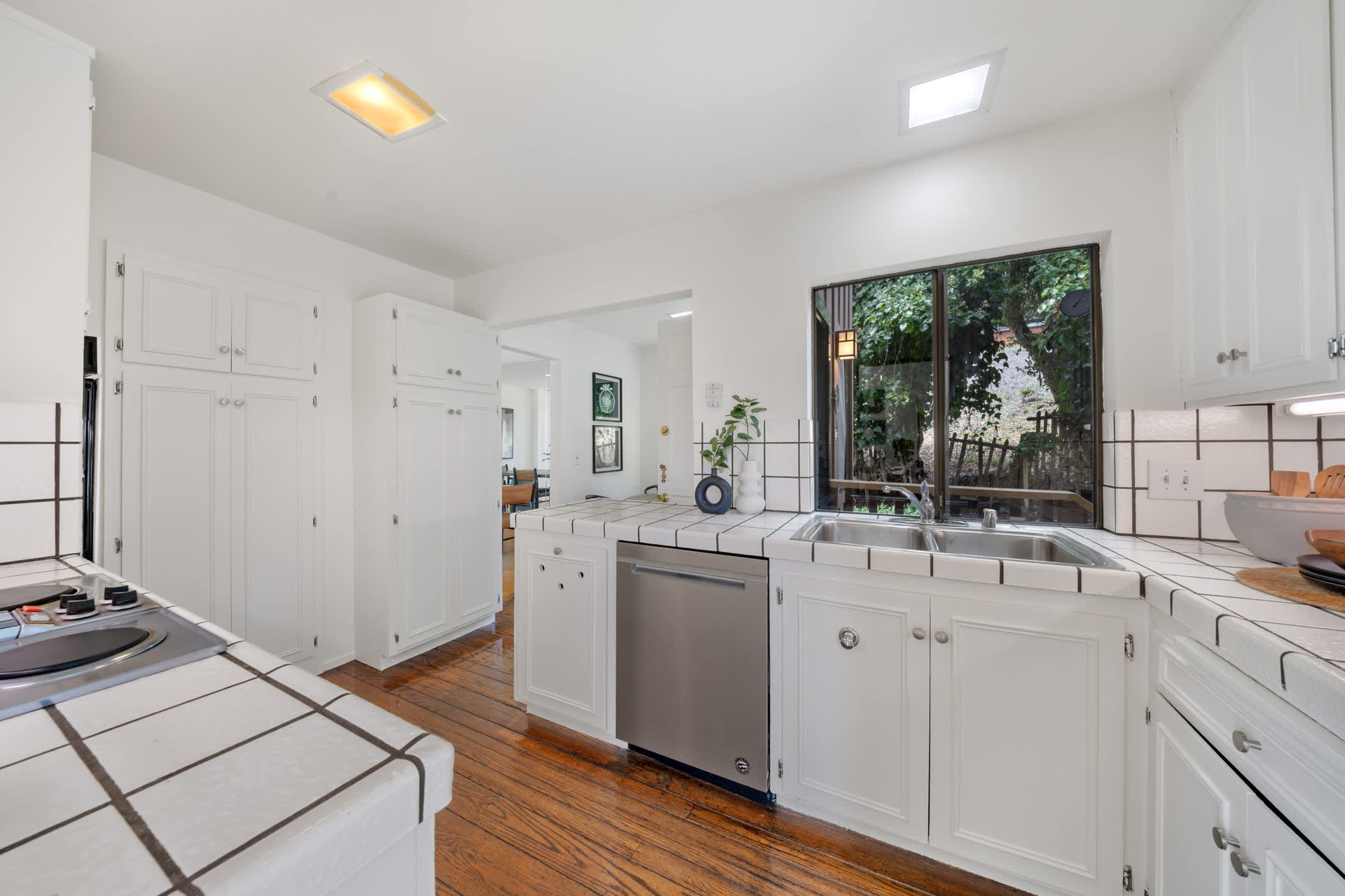 Old Town Tiburon Duplex with Sweeping Views