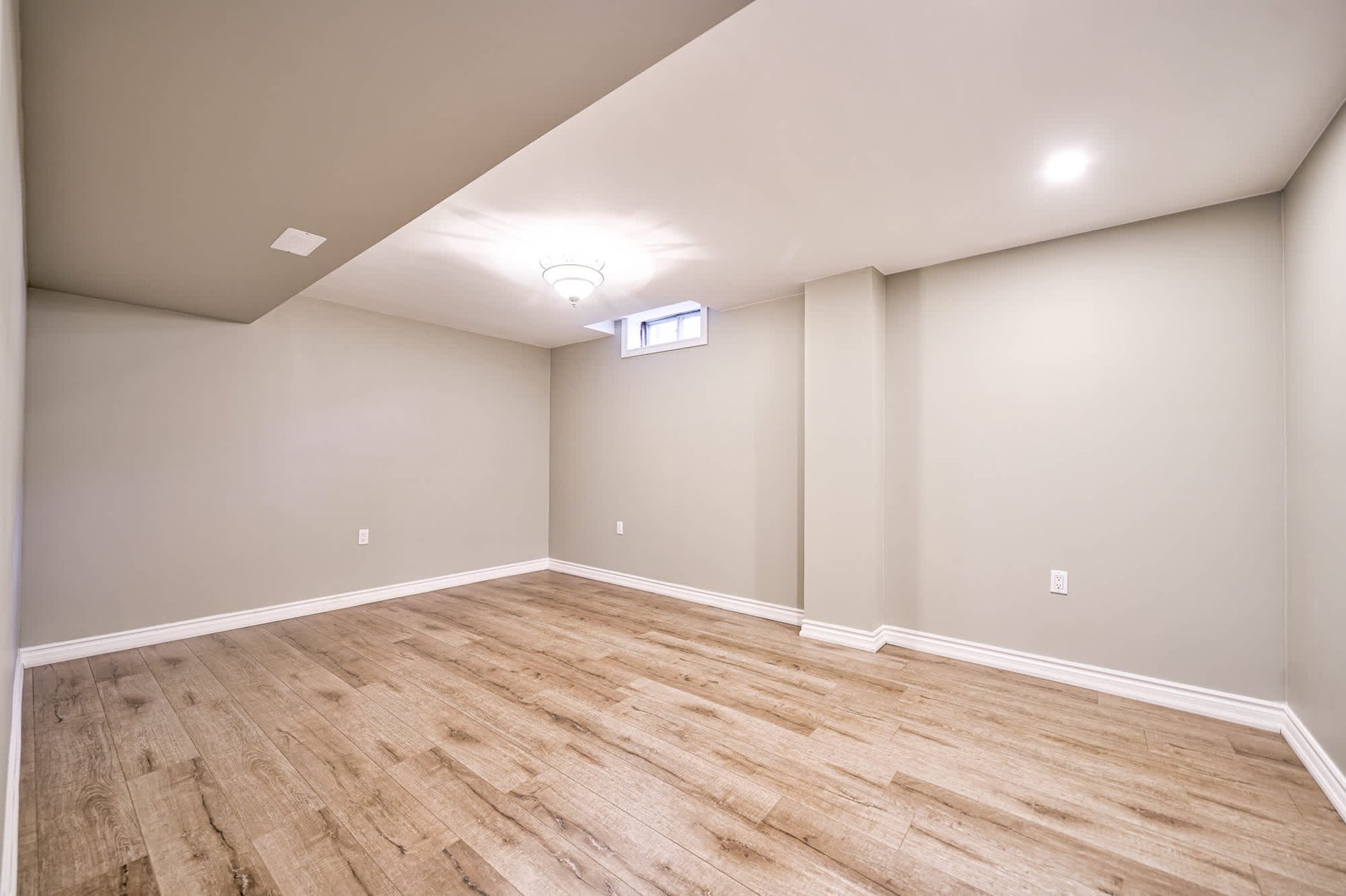 1237 Old Colony Rd