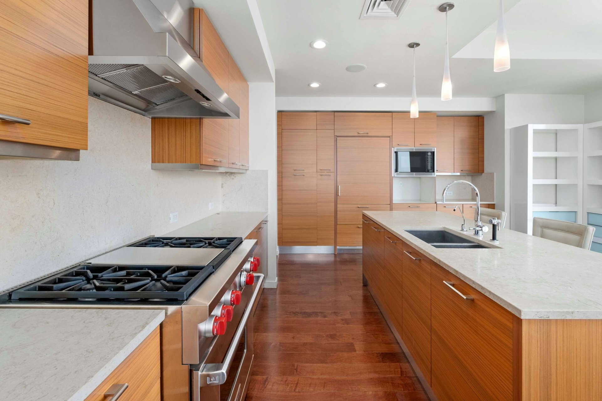 200 Congress Ave #30H 