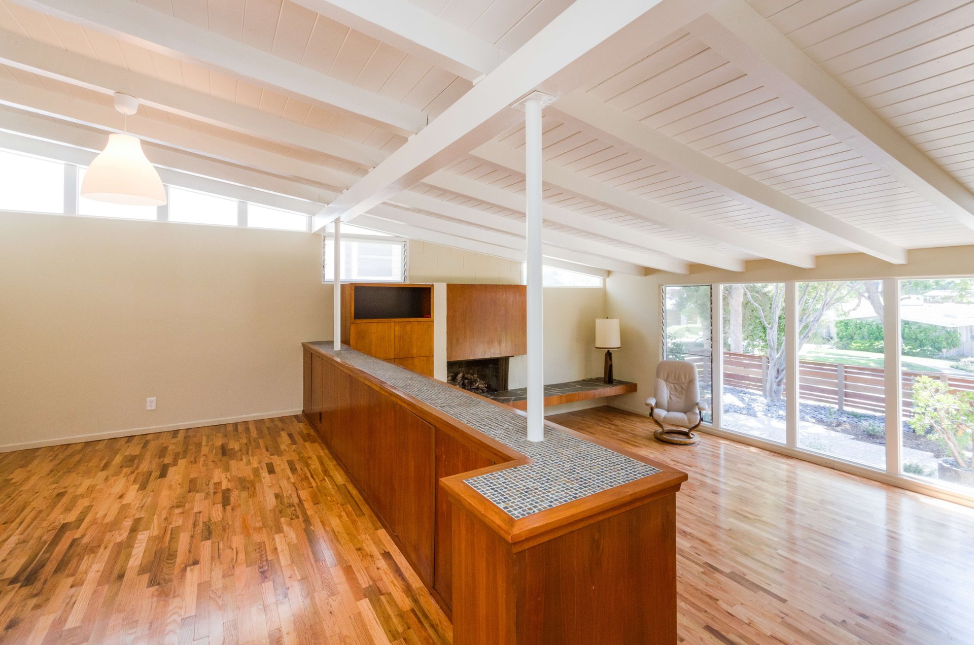 694 San Lorenzo St.