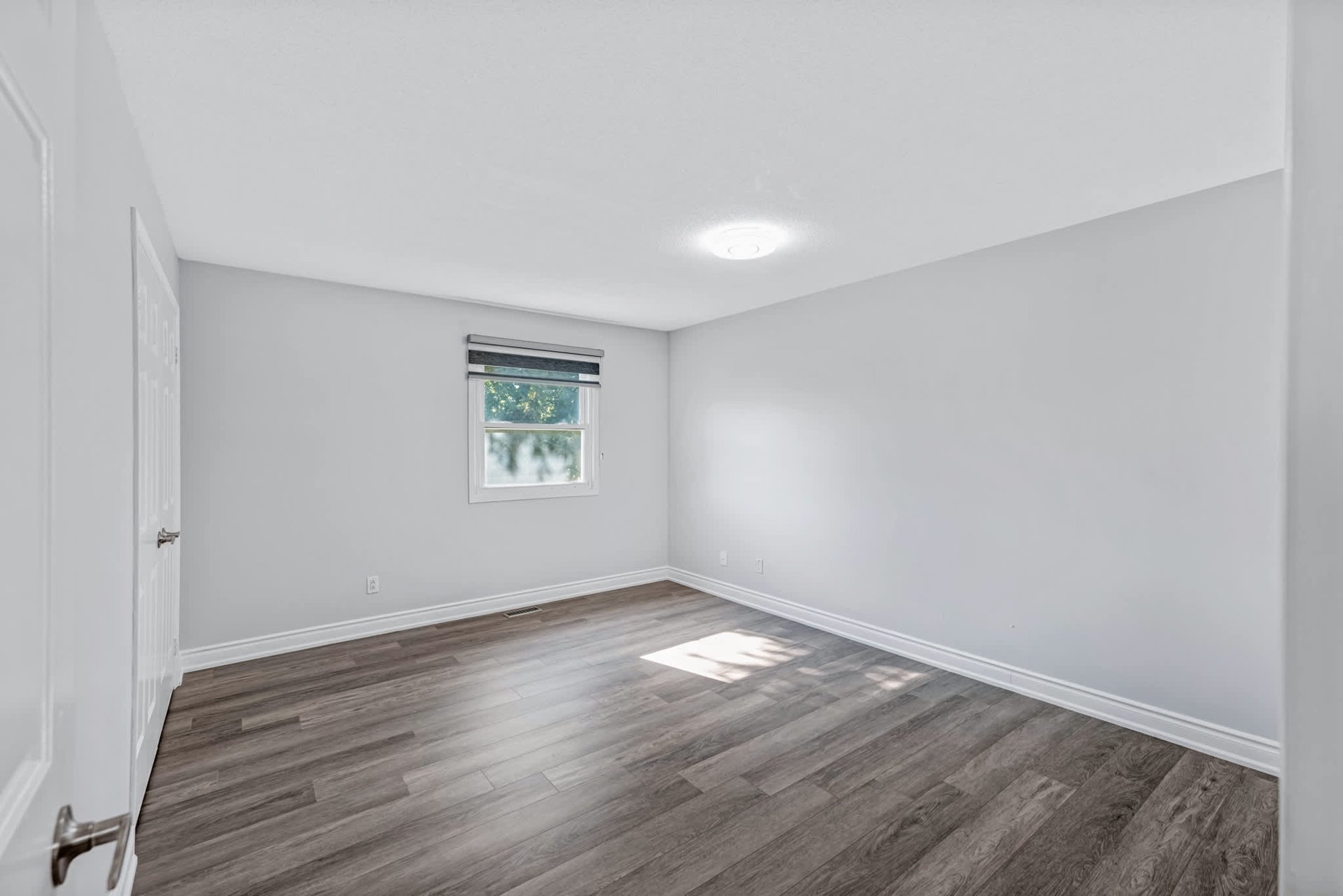 3821 Trelawny Circ