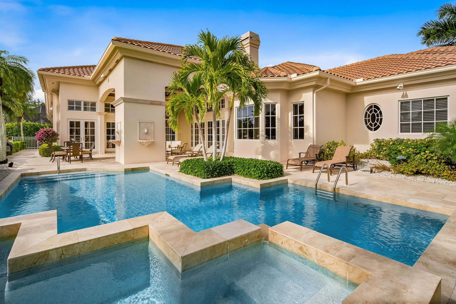 693 Jamestown Lane