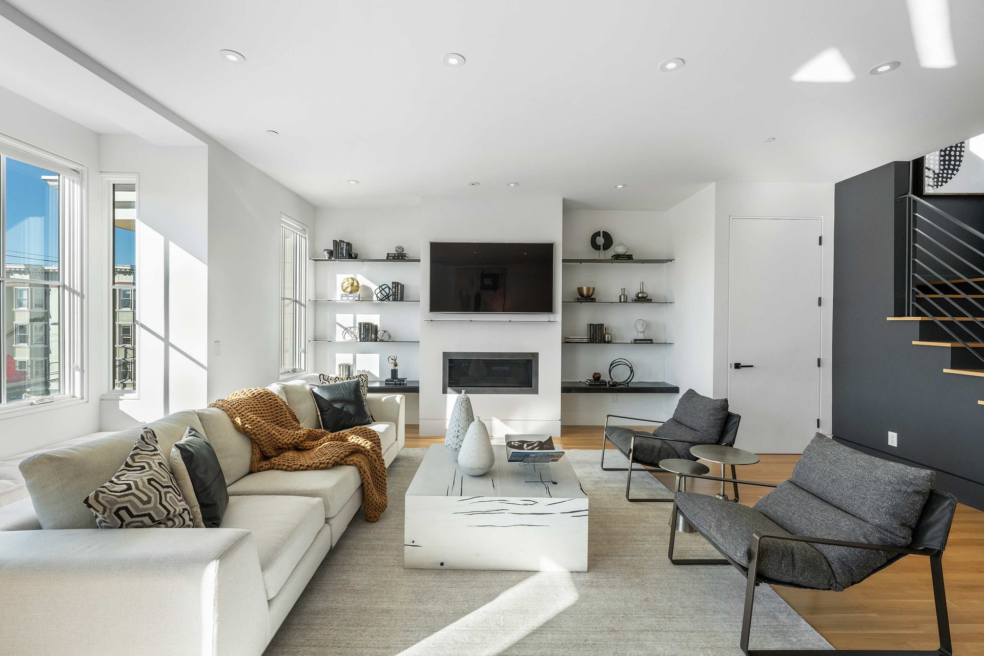 1250 Leavenworth #3
