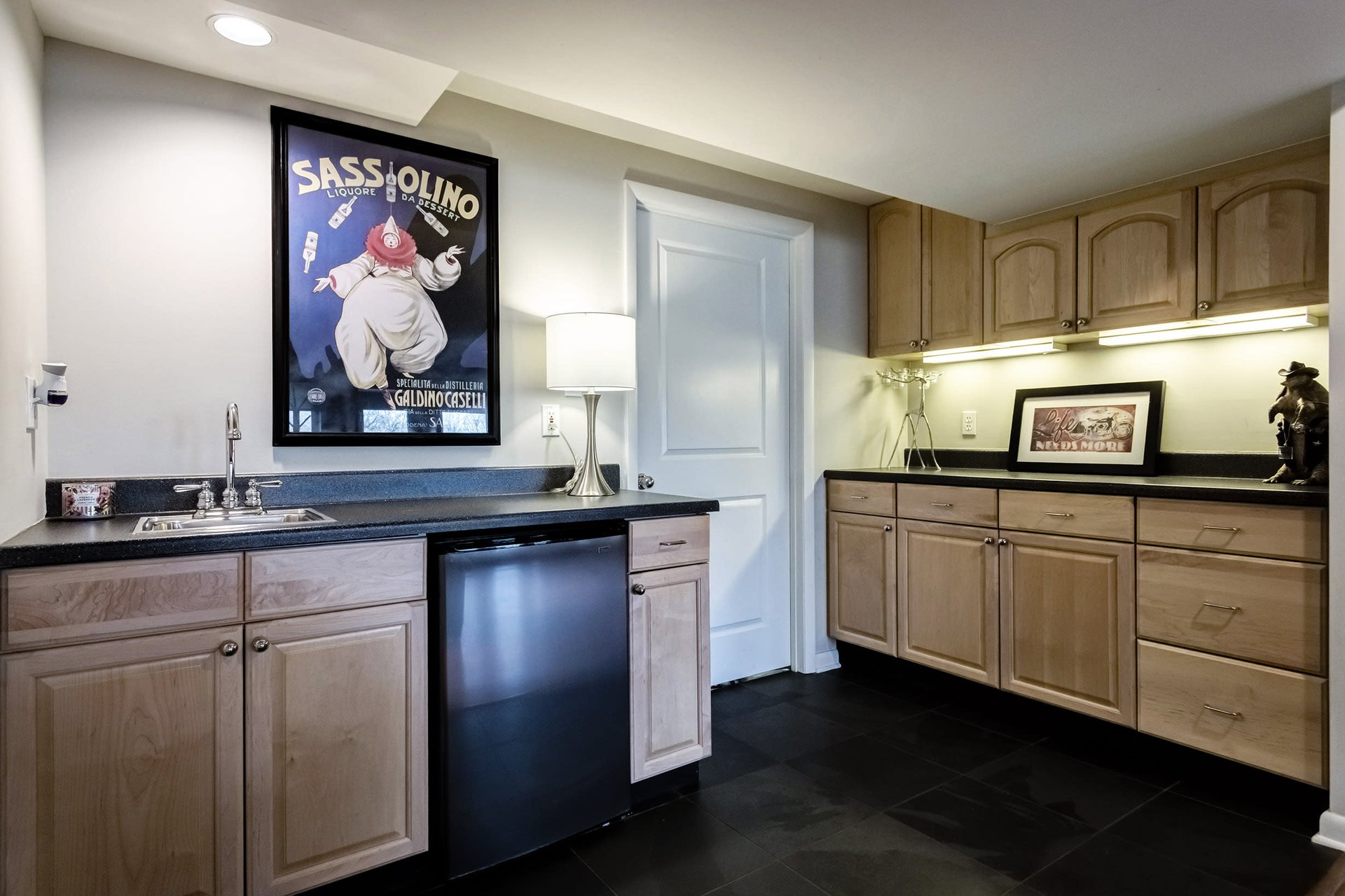 Sophisticated & Stylish in Charming Ladue