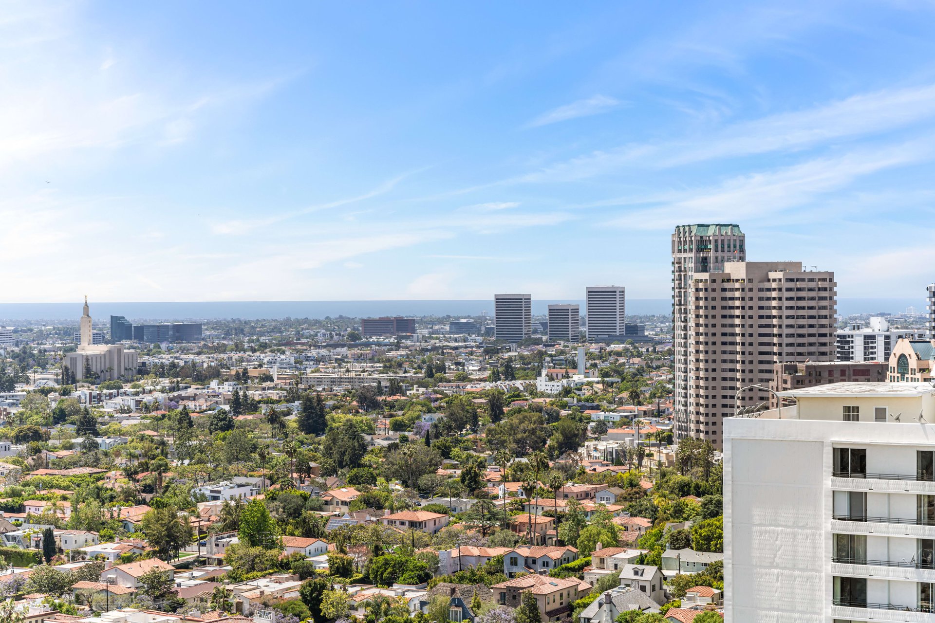 The Diplomat #1804, Wilshire Corridor