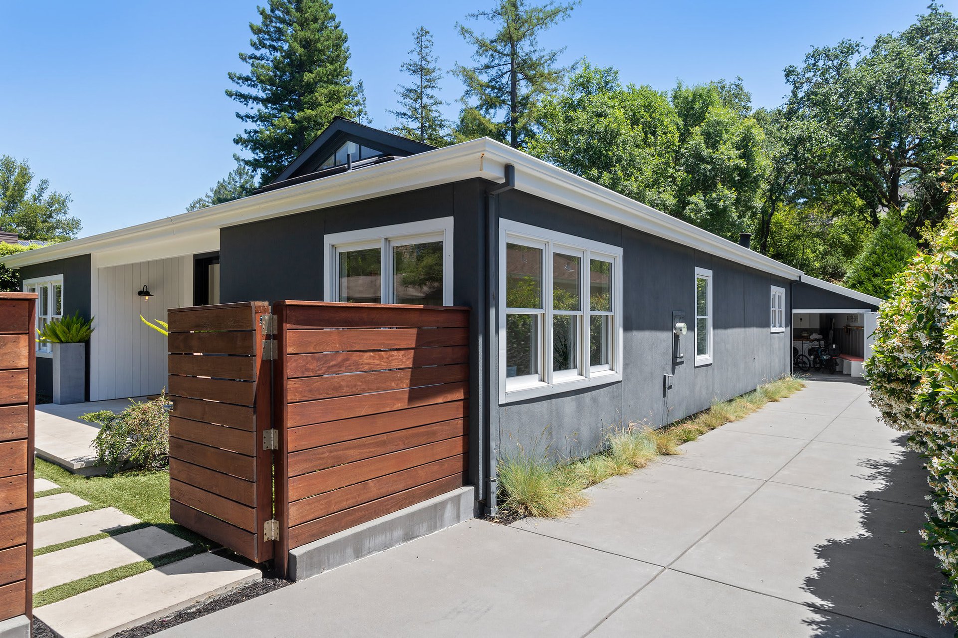 109 Bolinas Avenue