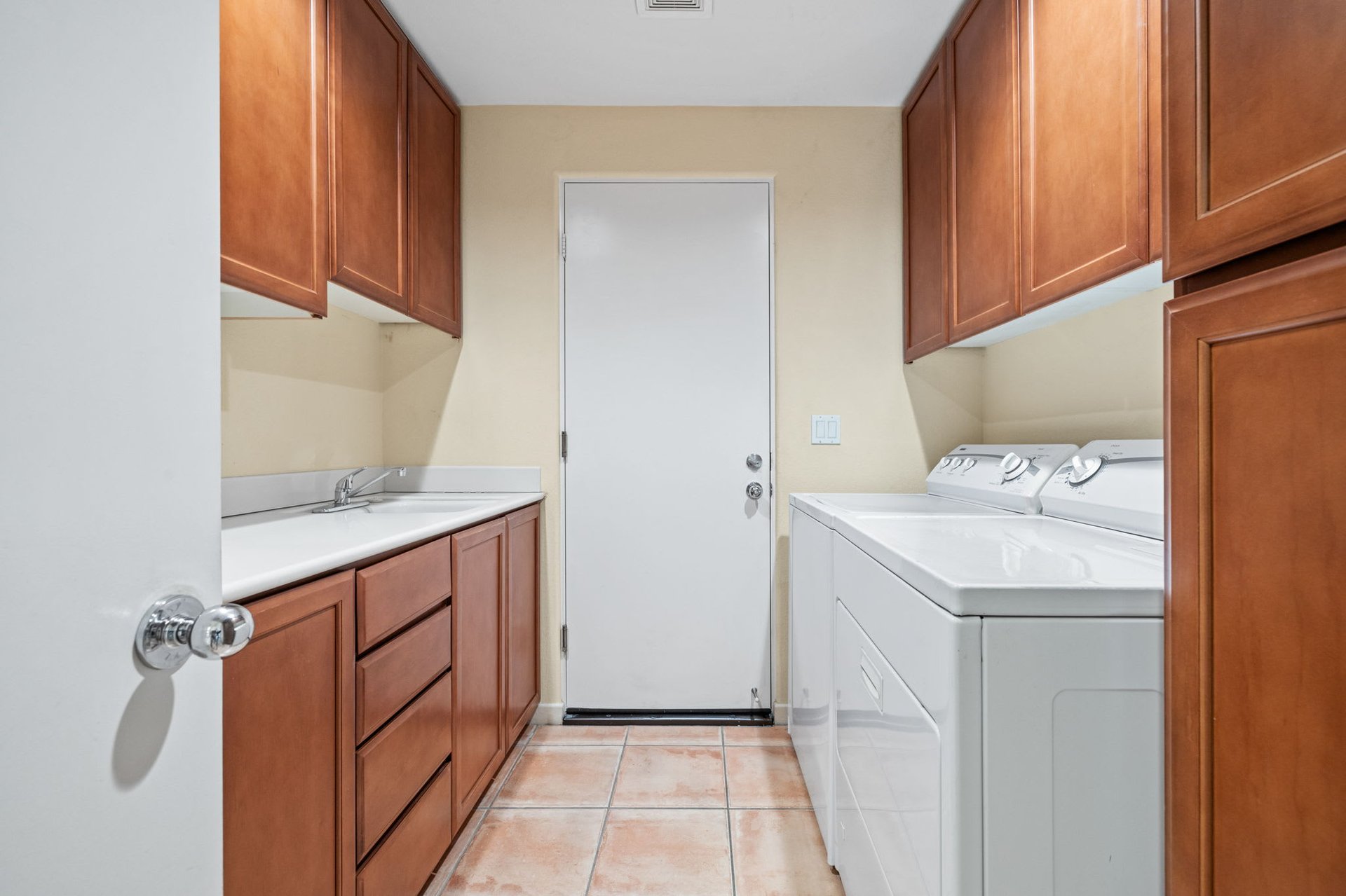 448 White Horse Trail 