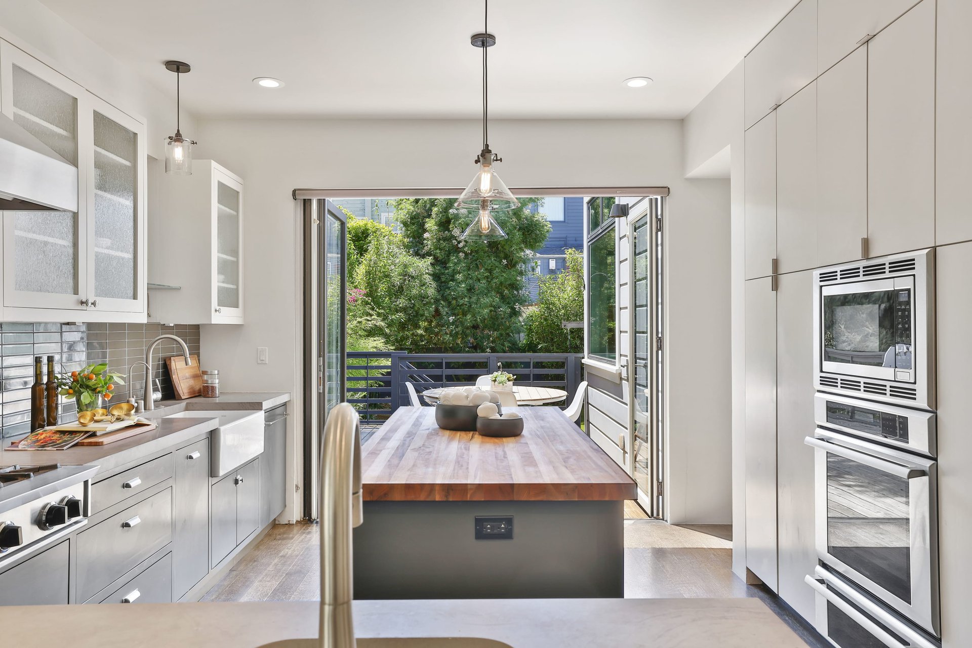 Modern Prime Mission Residence